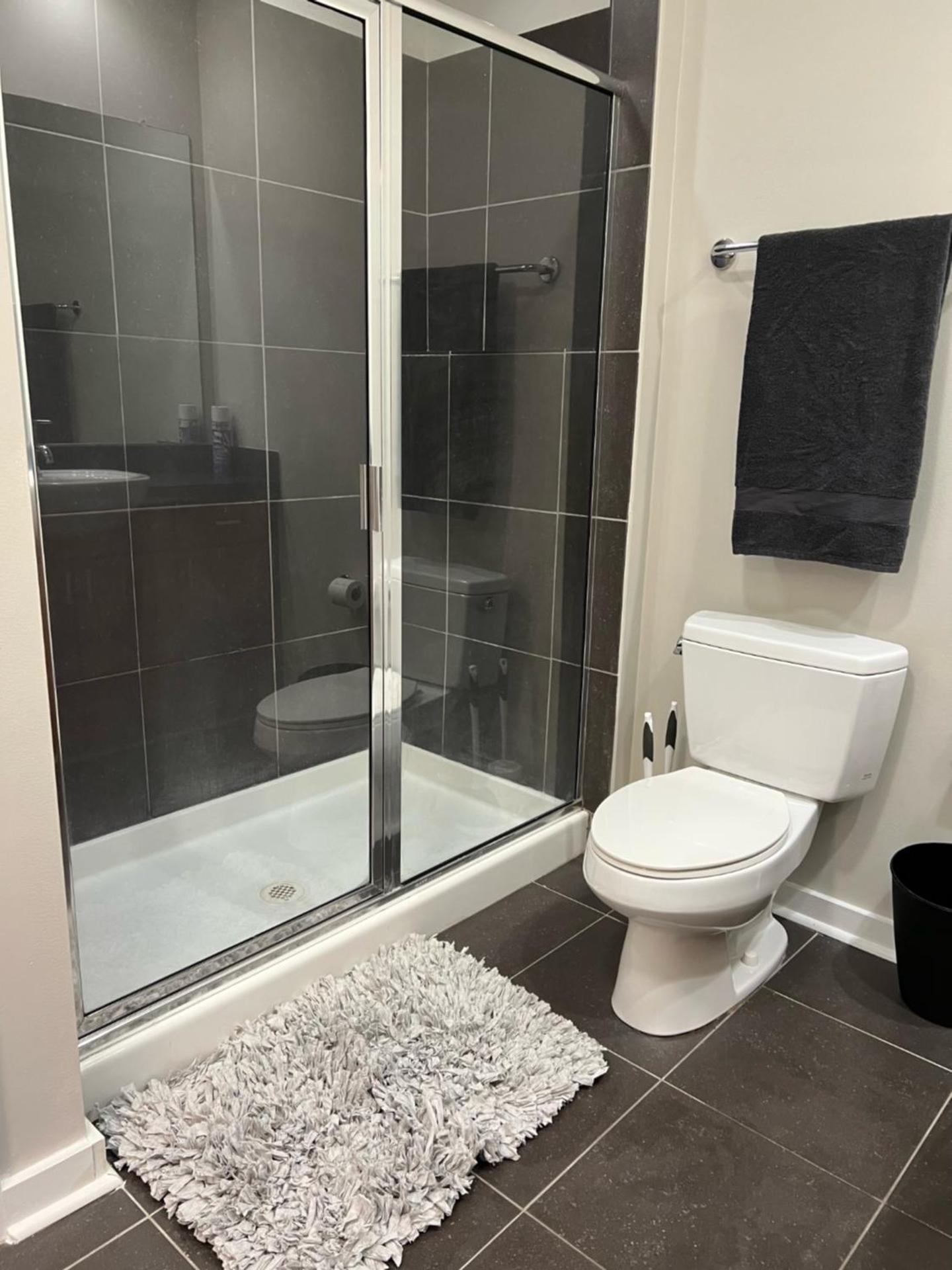 Uptown Townhouse Studio Apartment -WiFi-10 min walk to Spectrum Center