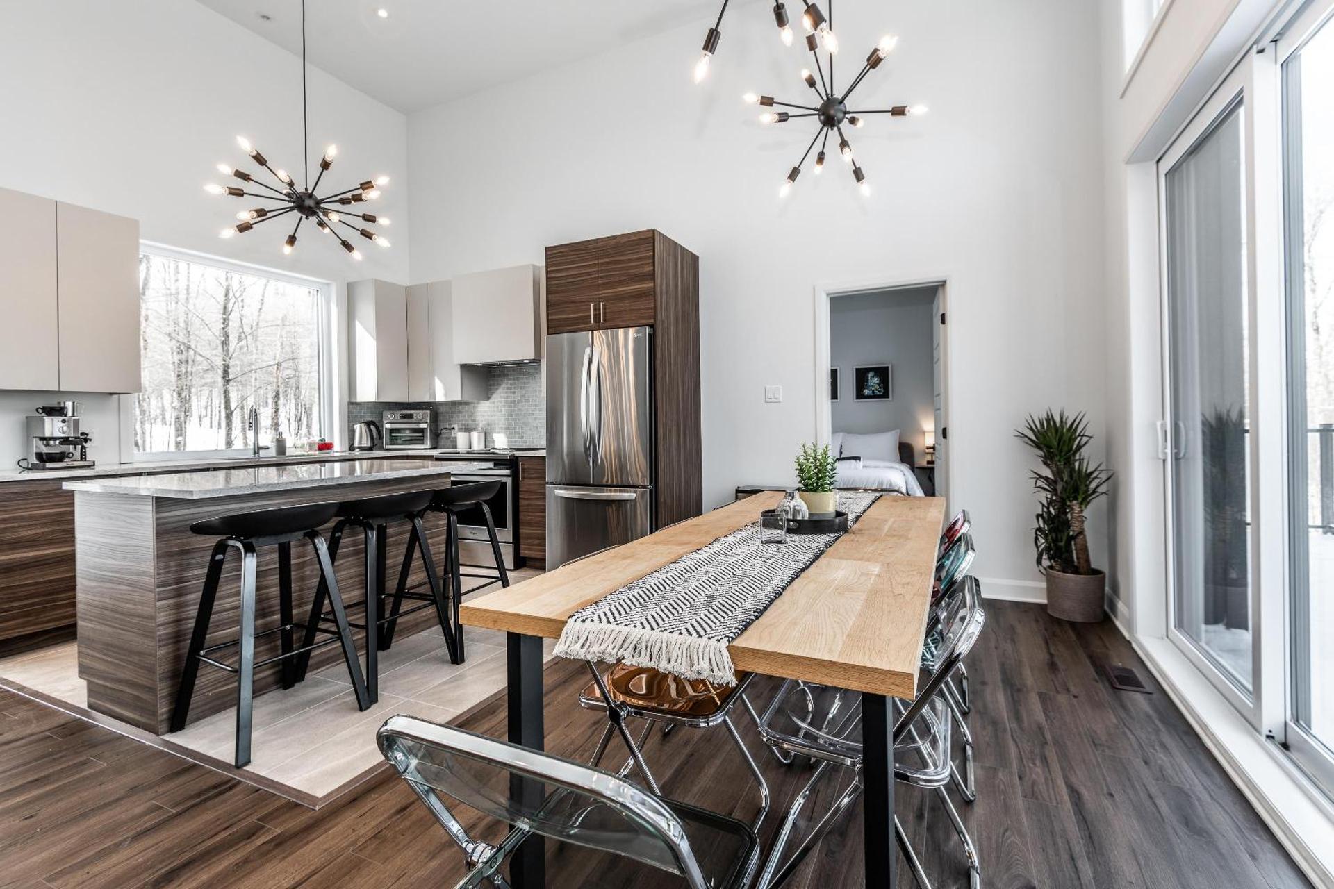 Luxurious Villa Tremblant 4 Bdrs W Hot Tub B5