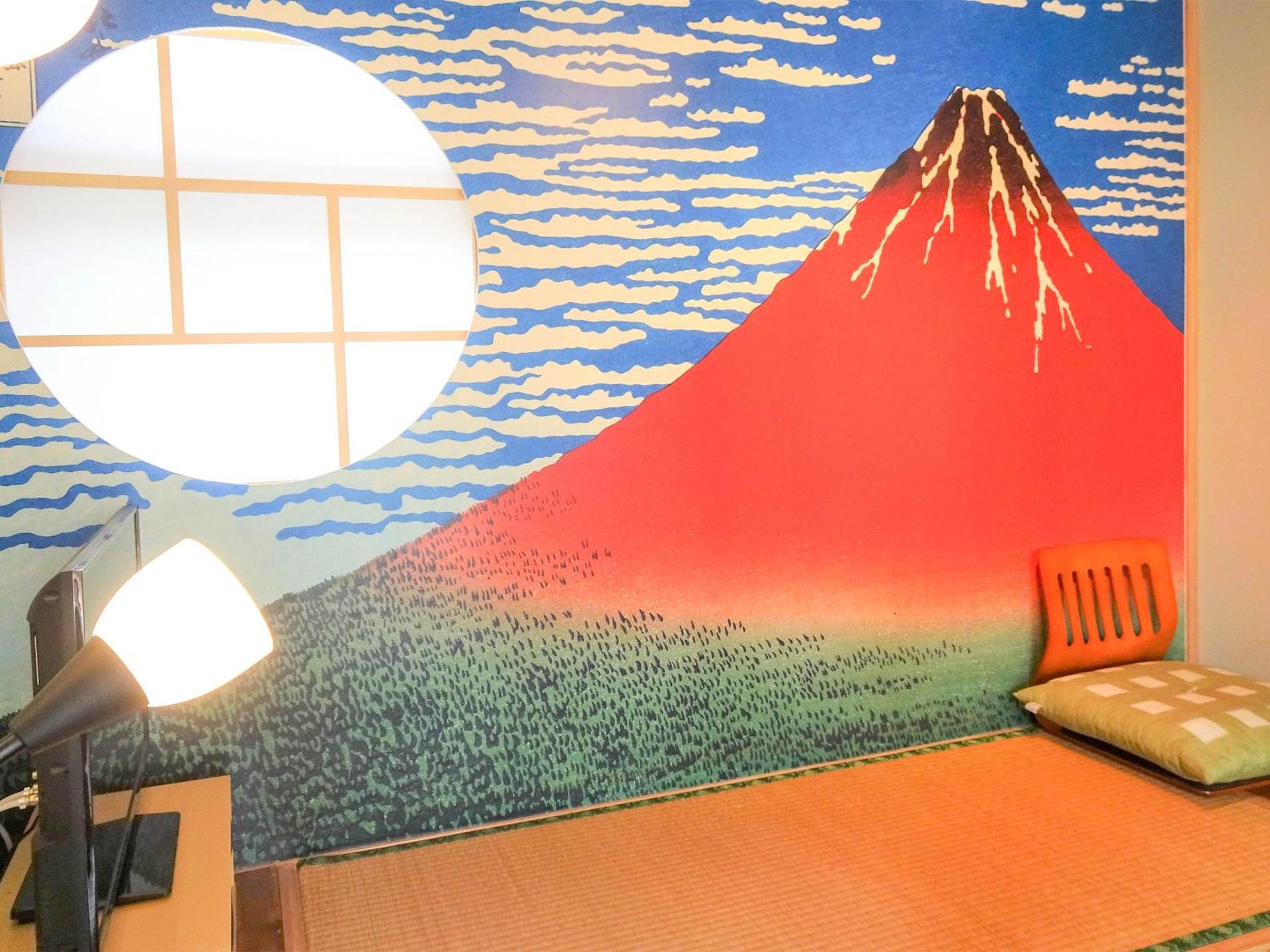 Photo of the whole room