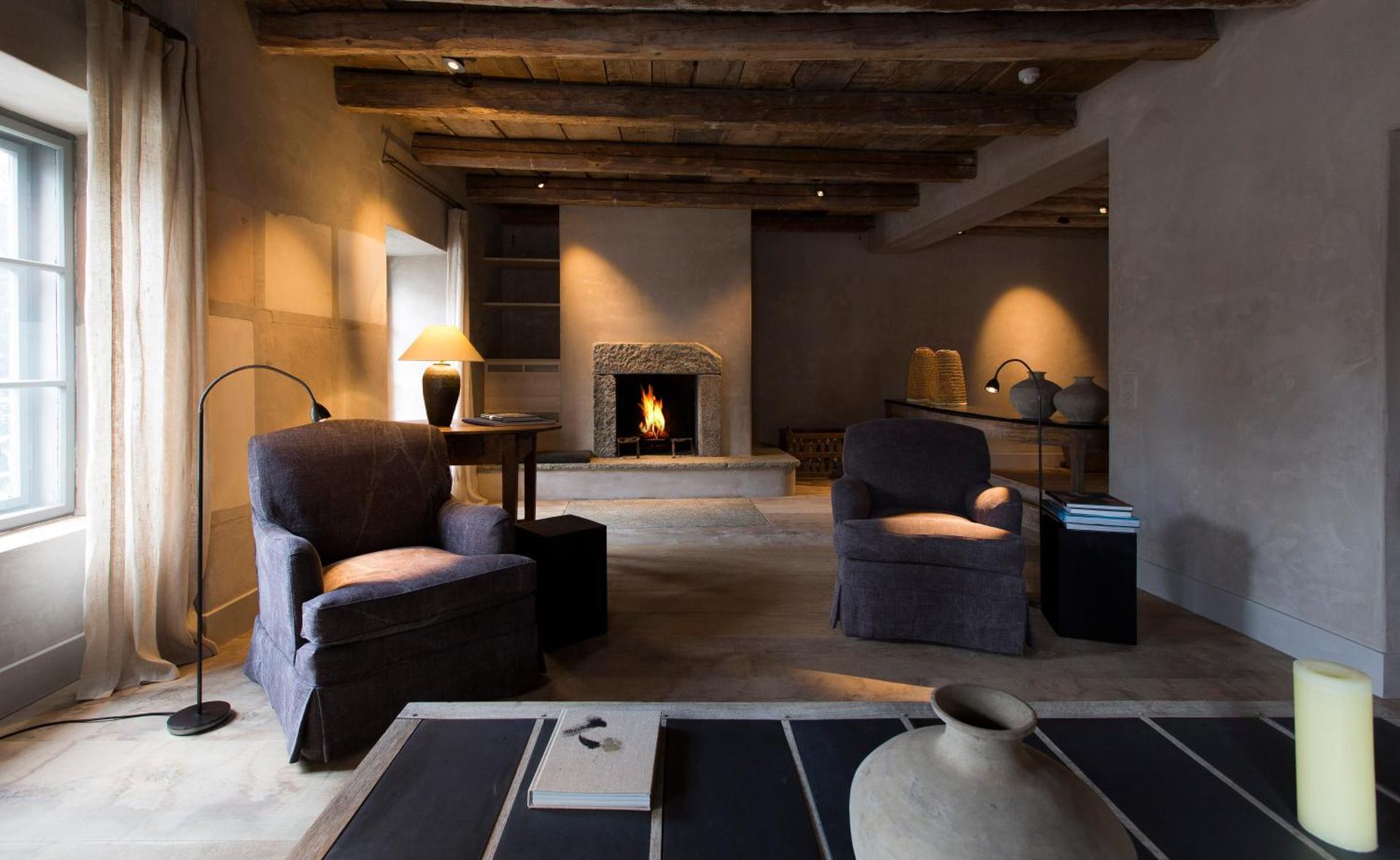 Communal lounge/ TV room