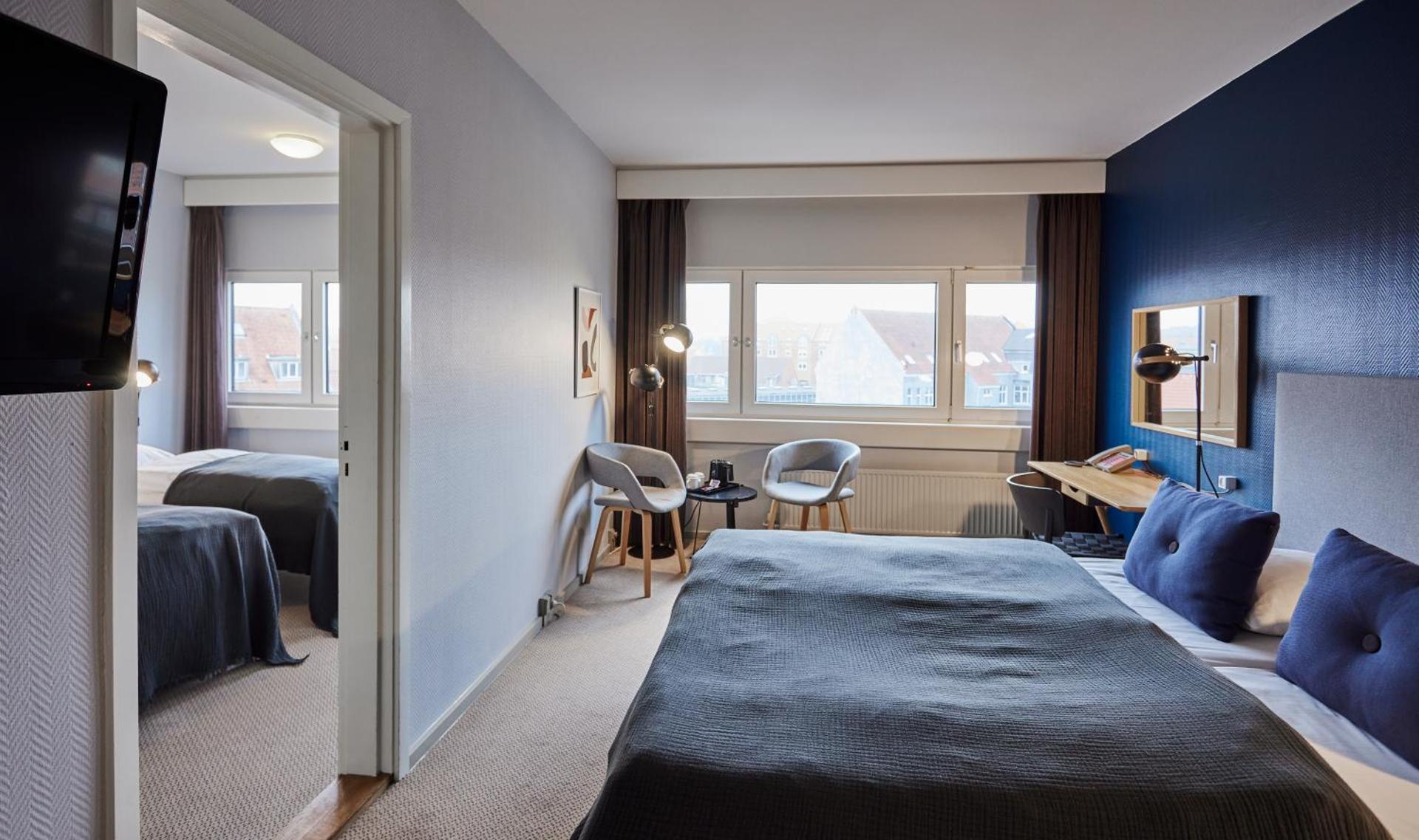 Photo of the whole room