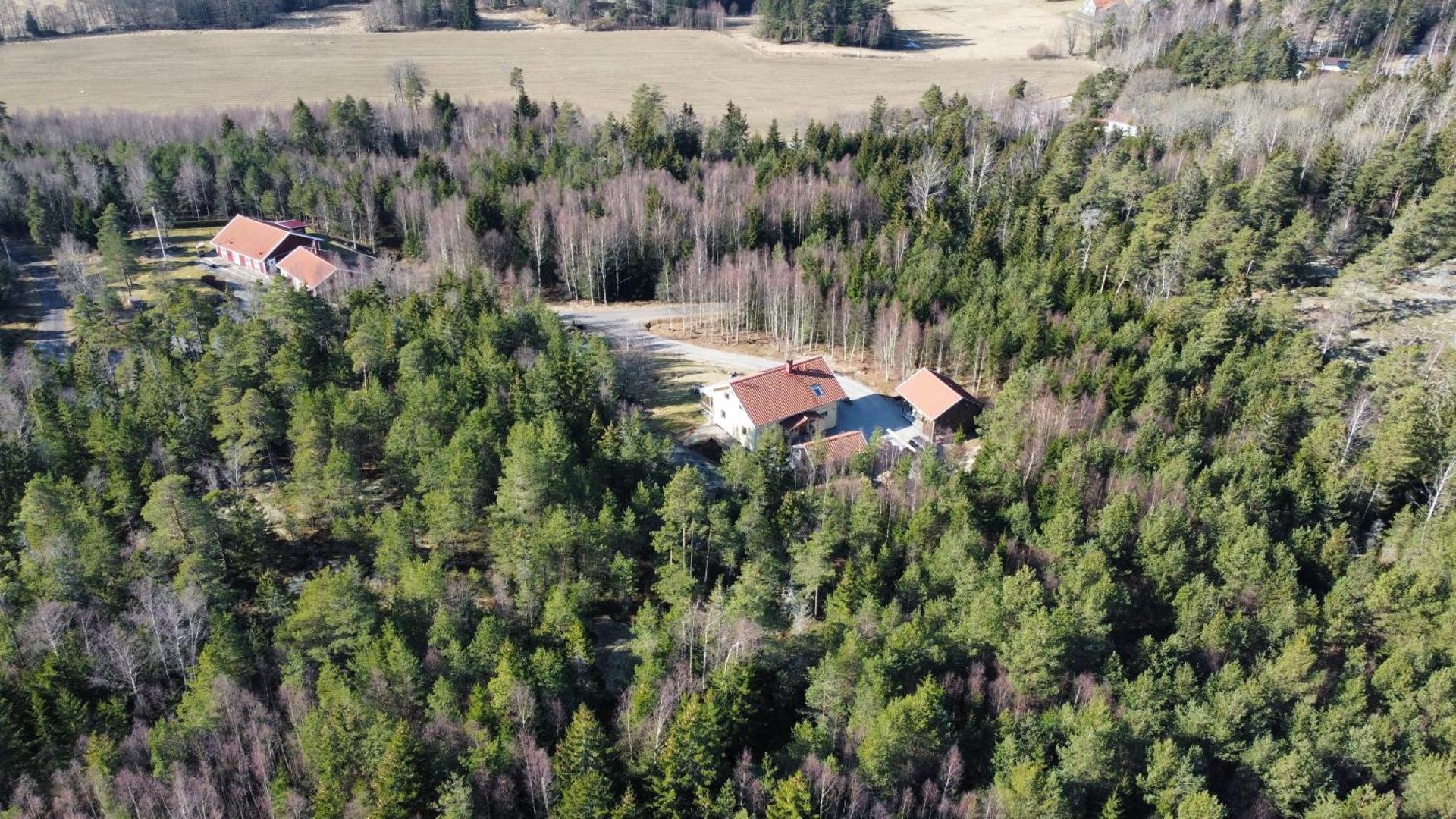 Mysig och modern Stuga på Snögård, nära havet och naturen