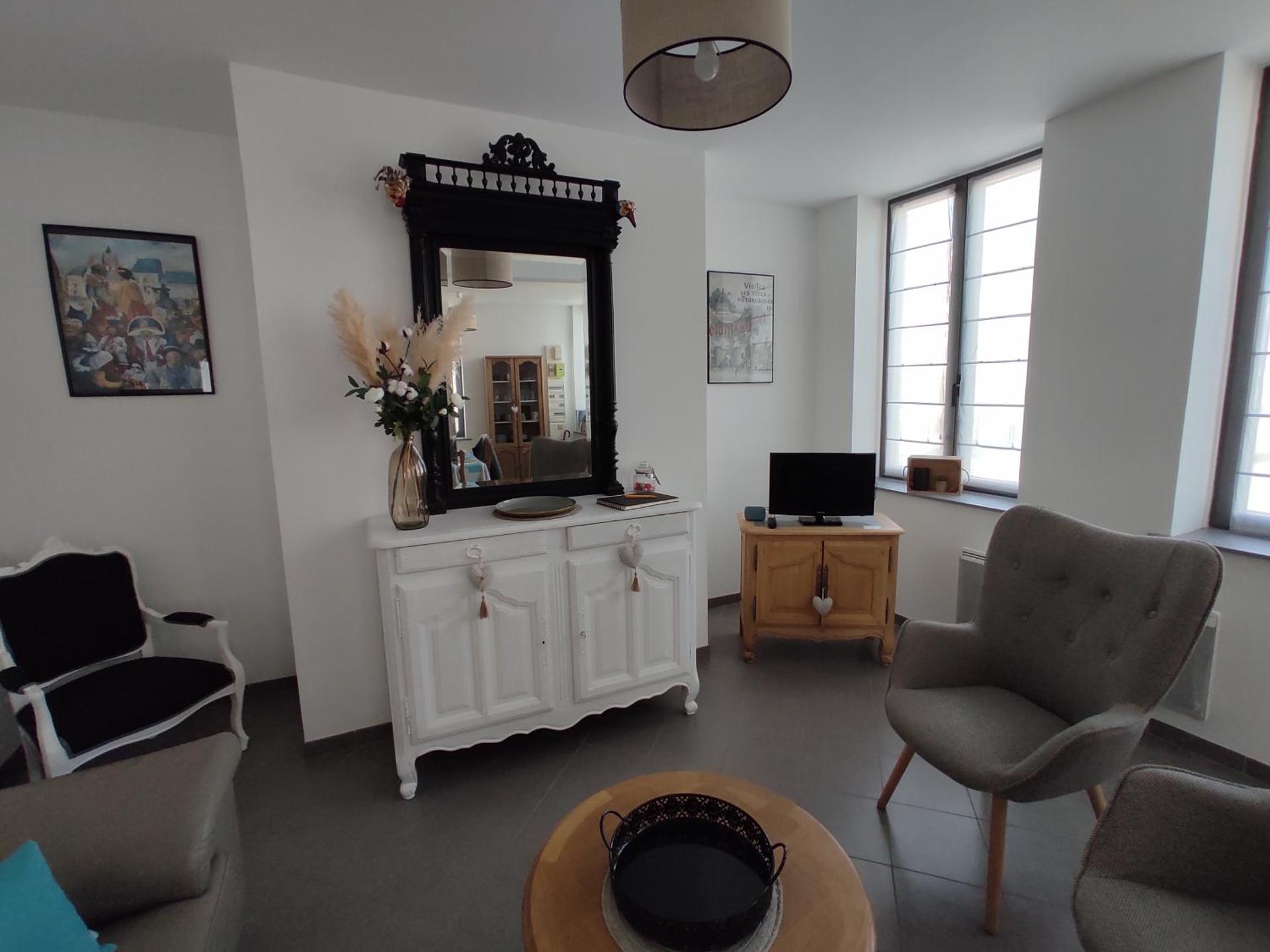 Communal lounge/ TV room