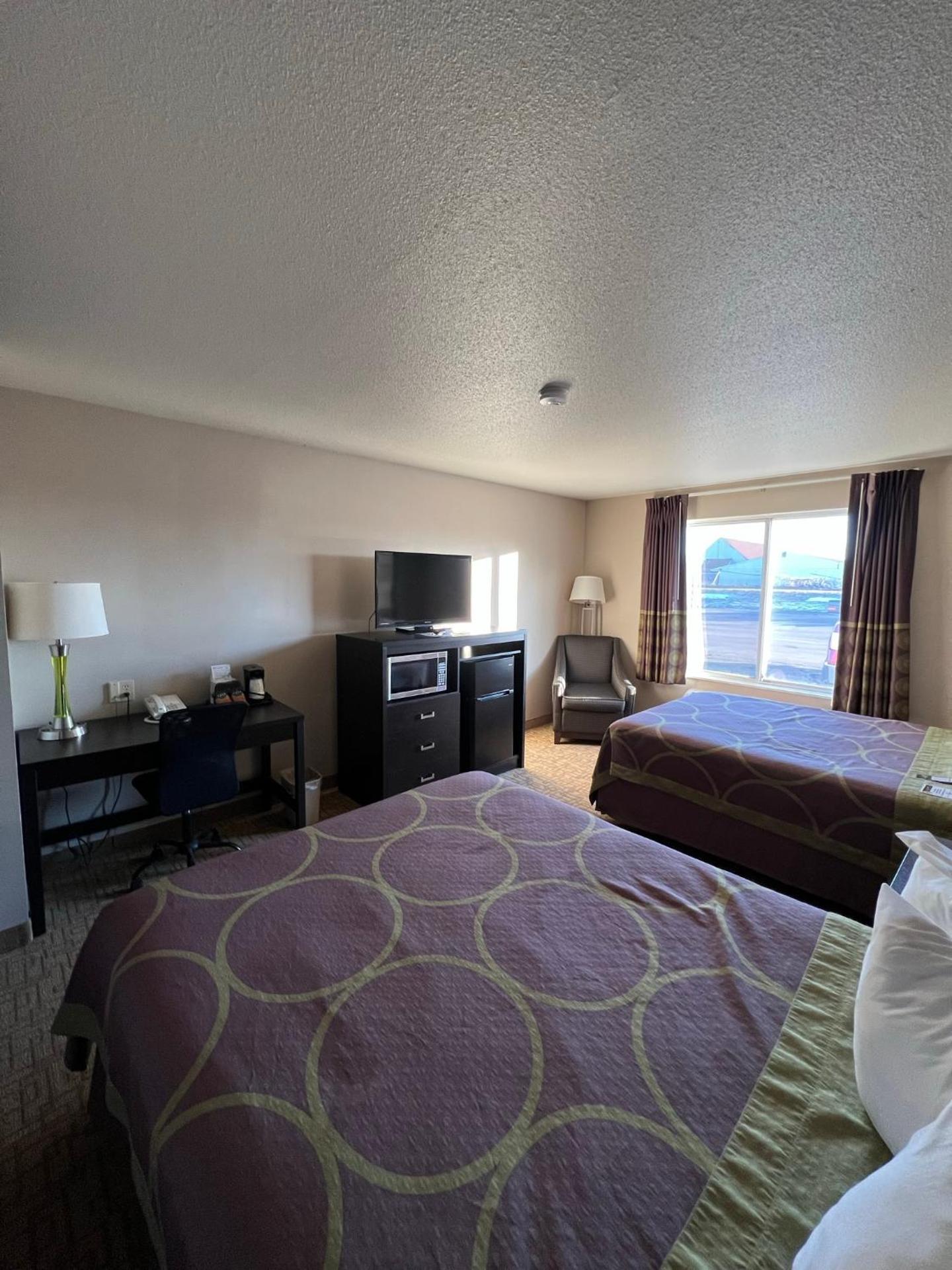 Queen Room with Two Queen Beds - Non-Smoking