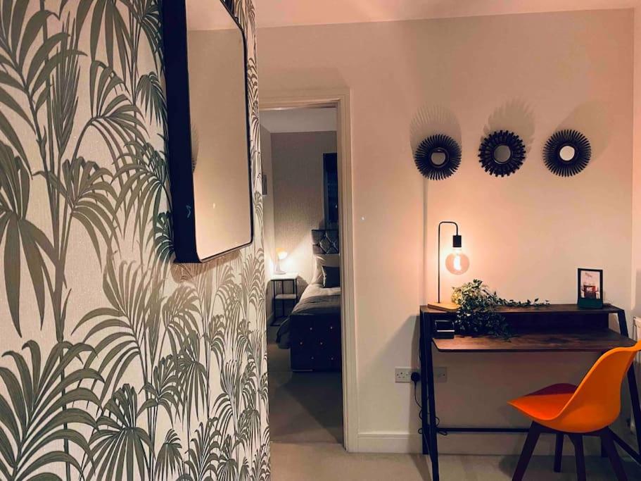 Luxury 2 Bedroom waterfront apartment with balcony