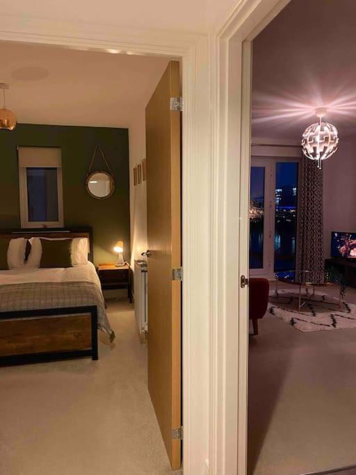 Luxury 2 Bedroom waterfront apartment with balcony