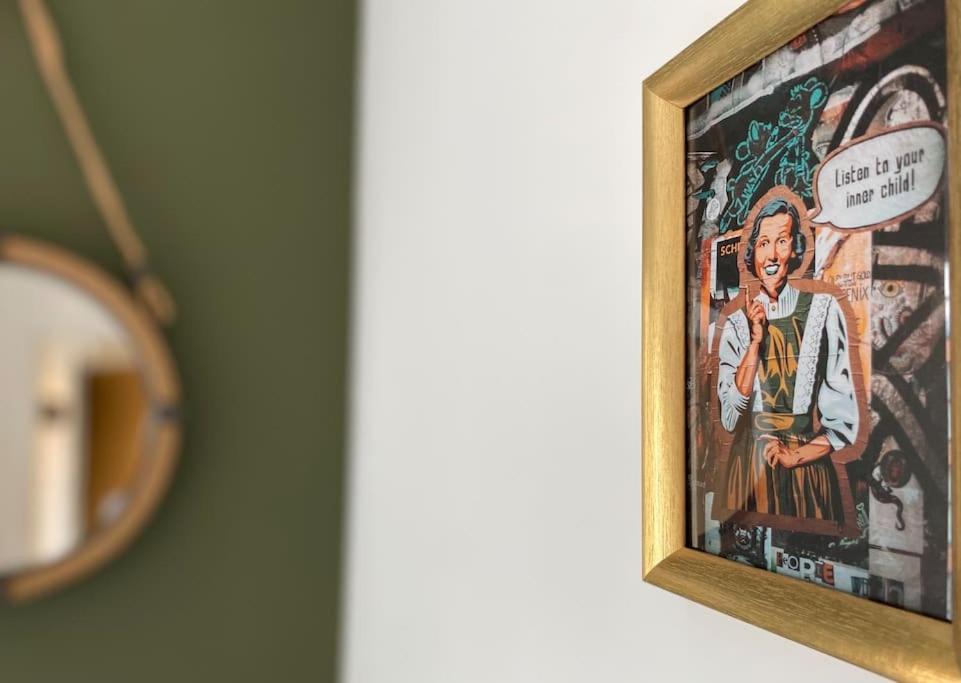 Luxury 2 Bedroom waterfront apartment with balcony