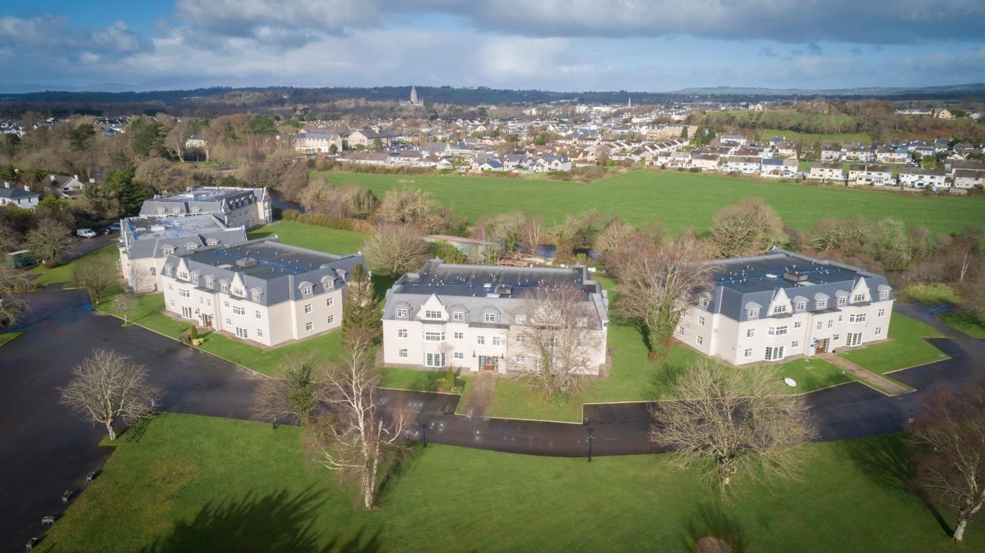 Gleneagle River Apartments