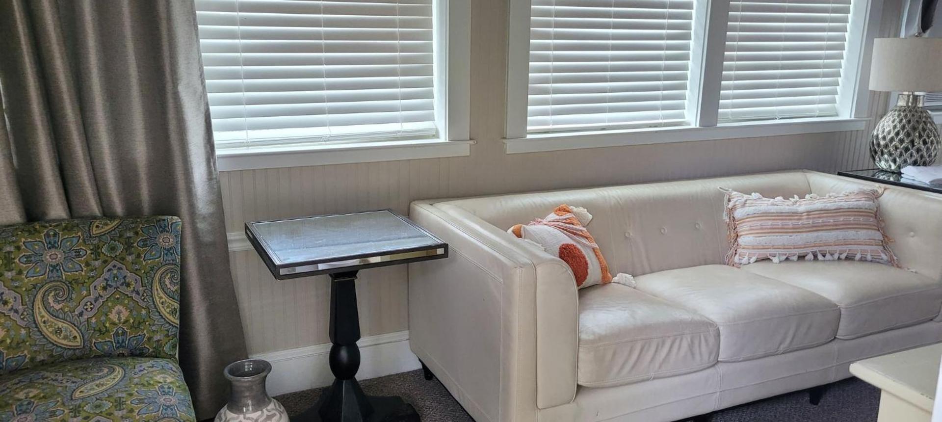 Tybee Island Inn Bed & Breakfast