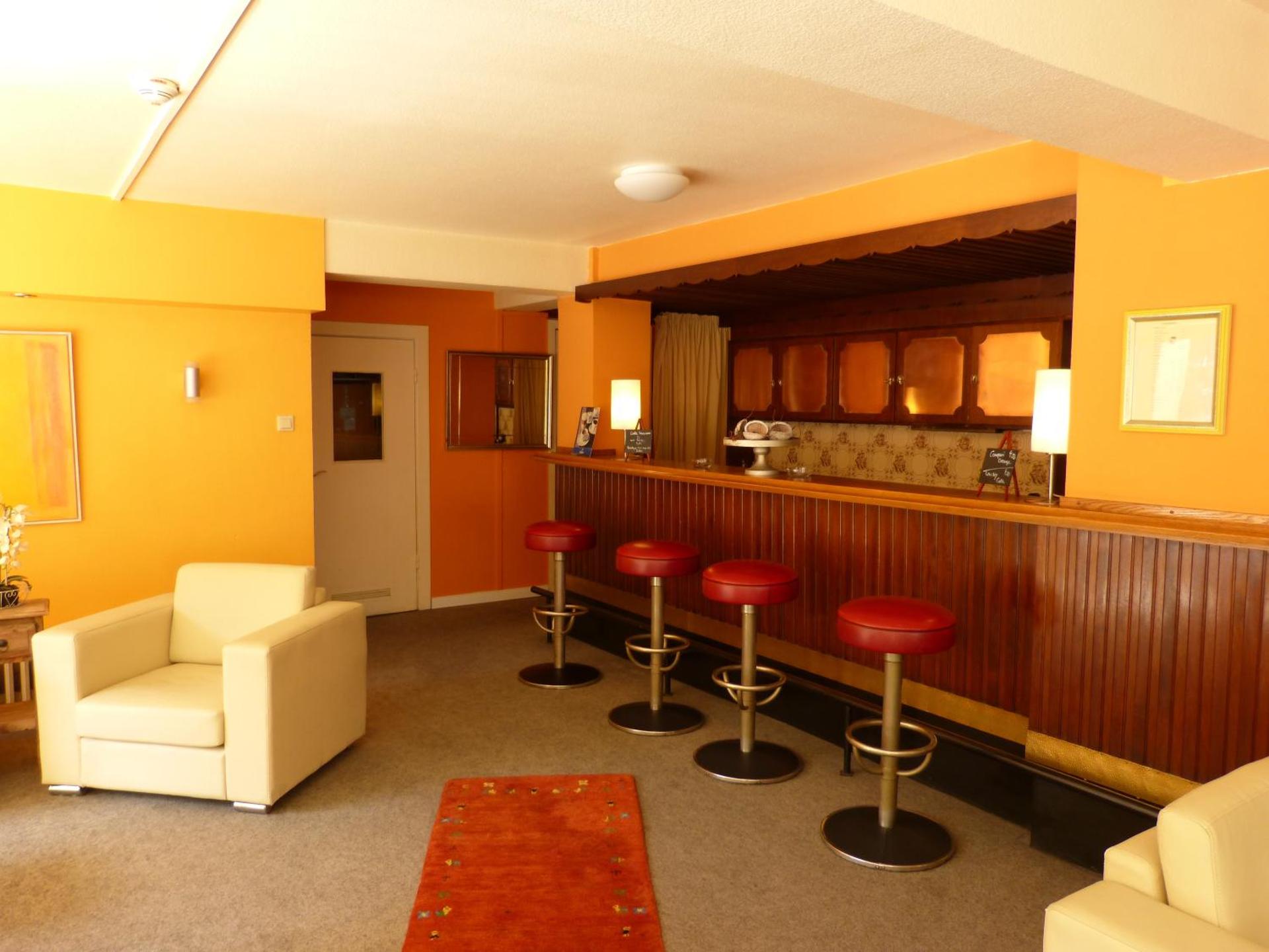 Lounge or bar