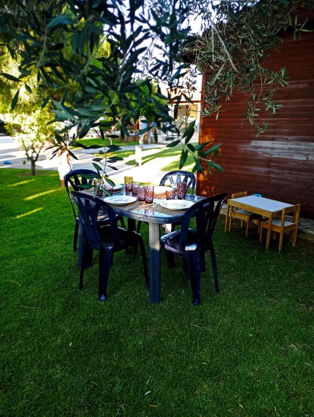 Aliki Guest House