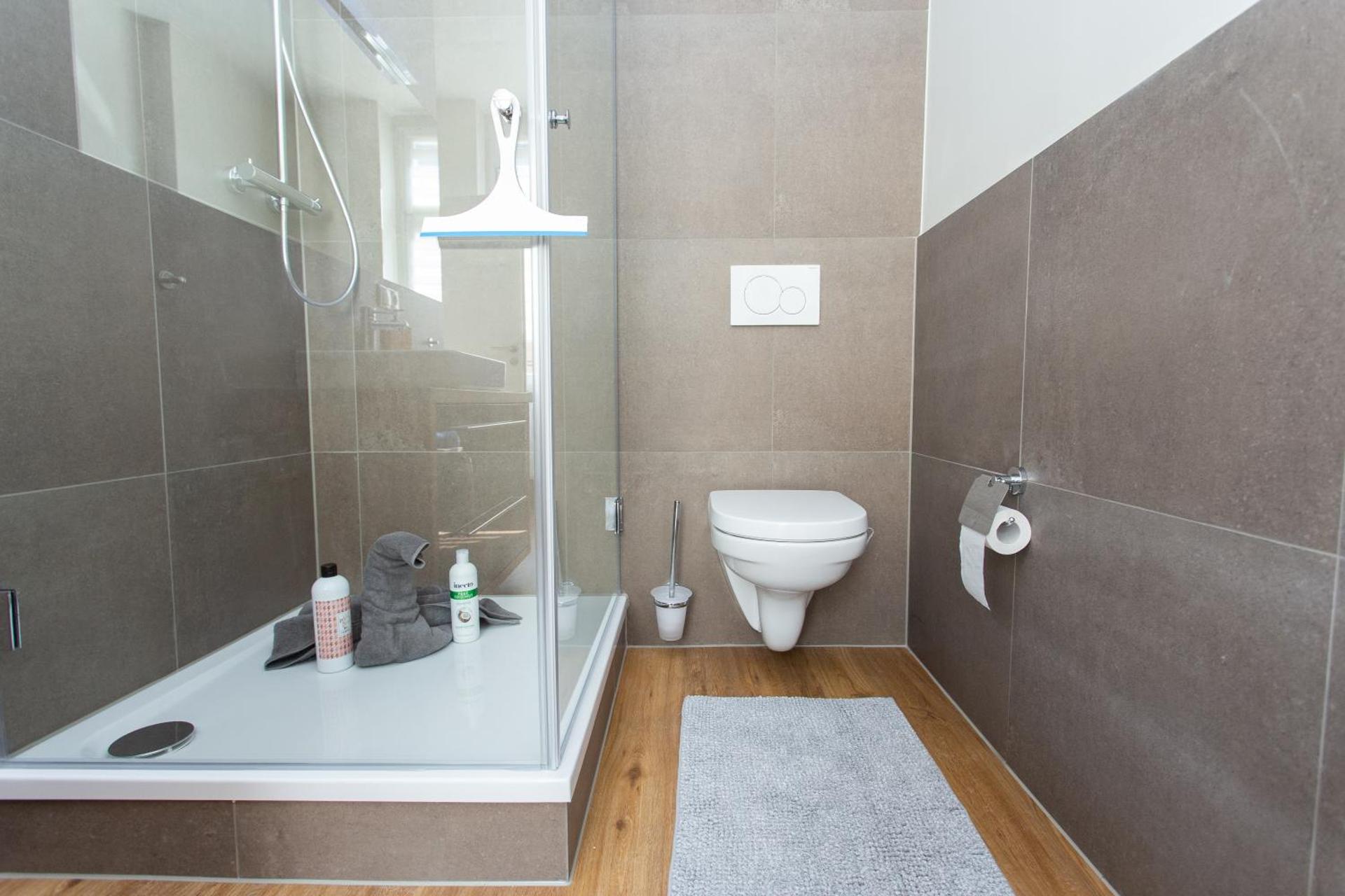 FullHouse - Zwickau - F45 Apartments - SmartTV - Nespresso