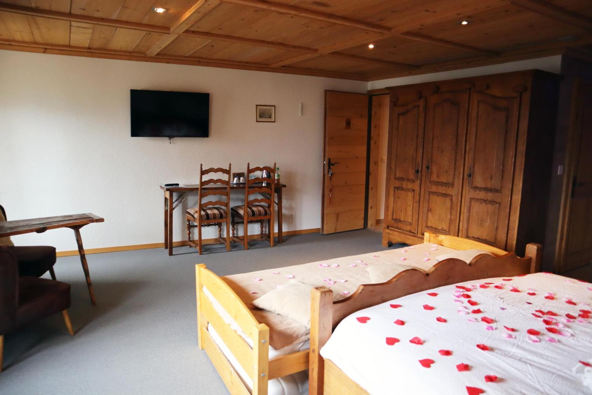Deluxe Double Room with Mountain View