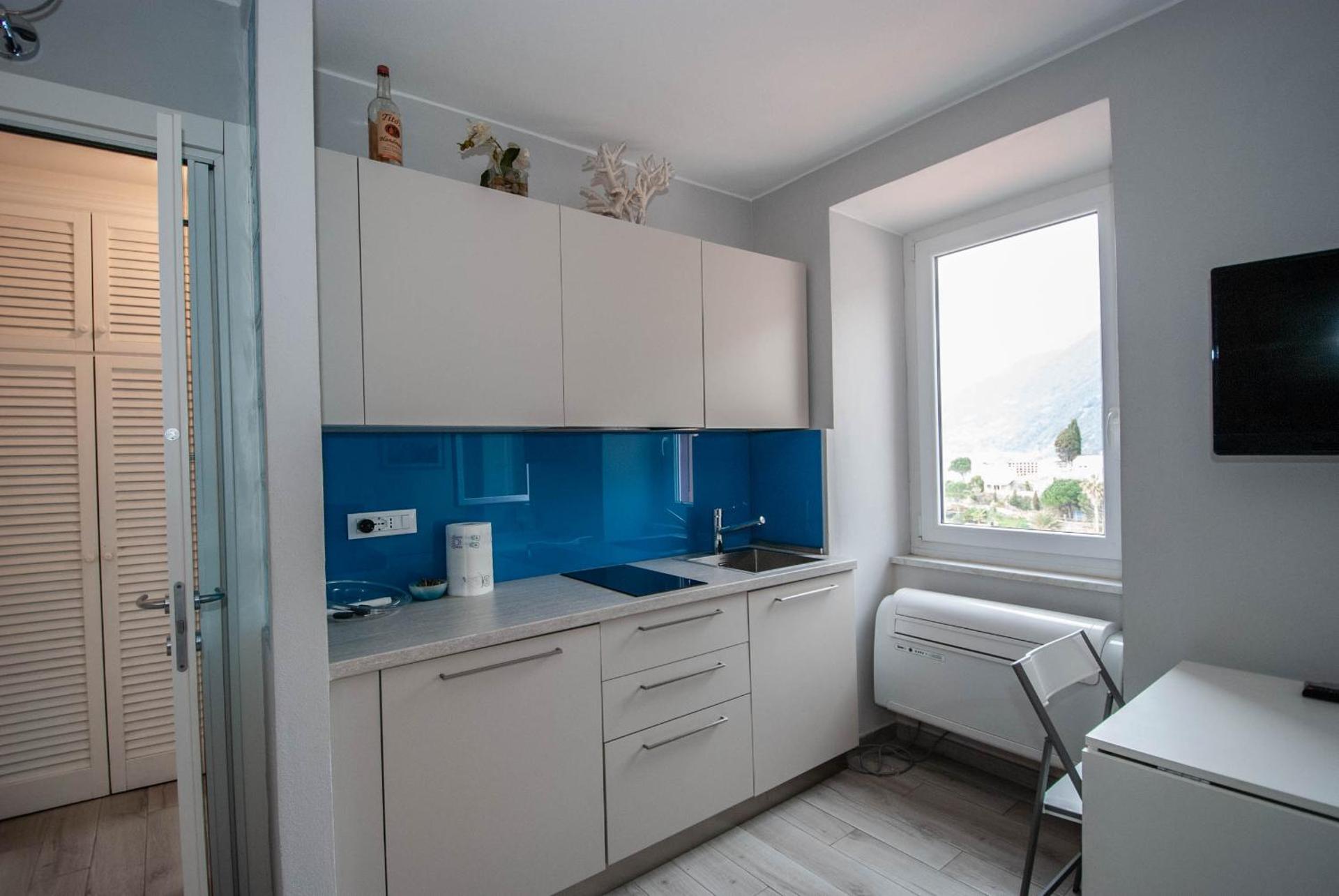 Dal Comandante by Arbaspàa