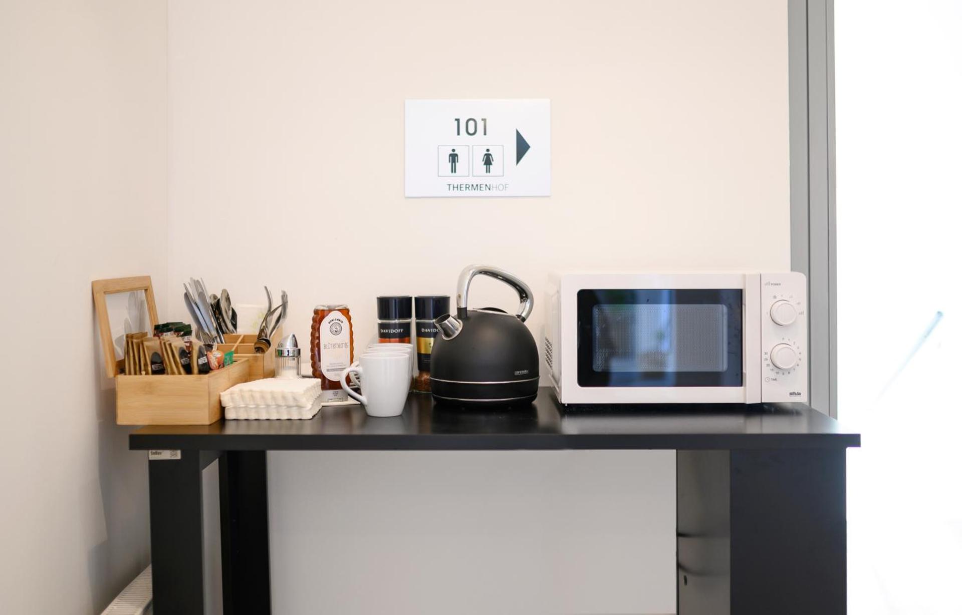 Coffee/tea facilities