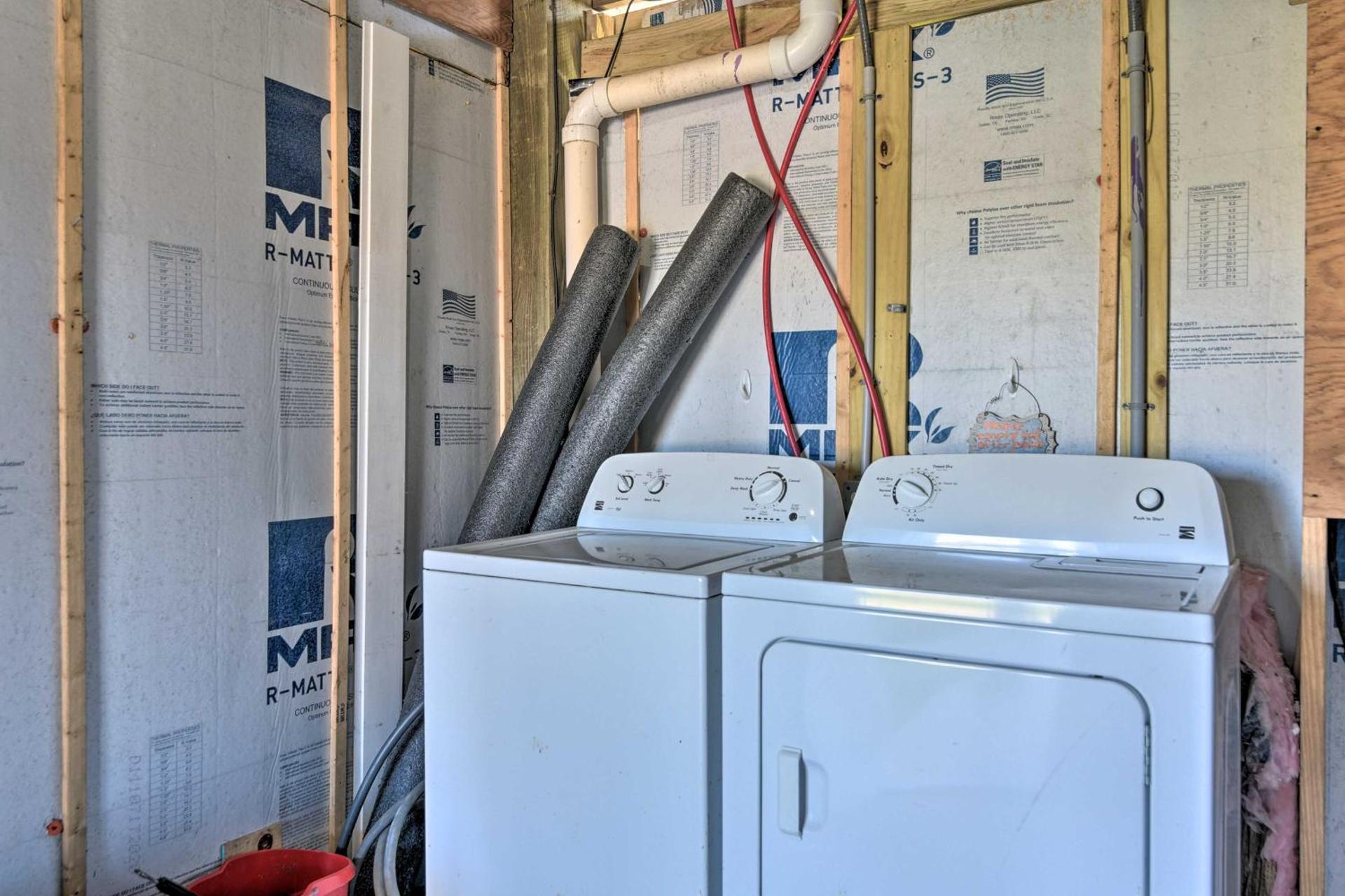 2 Blocks to Surfside Beach A-Frame Home with Deck