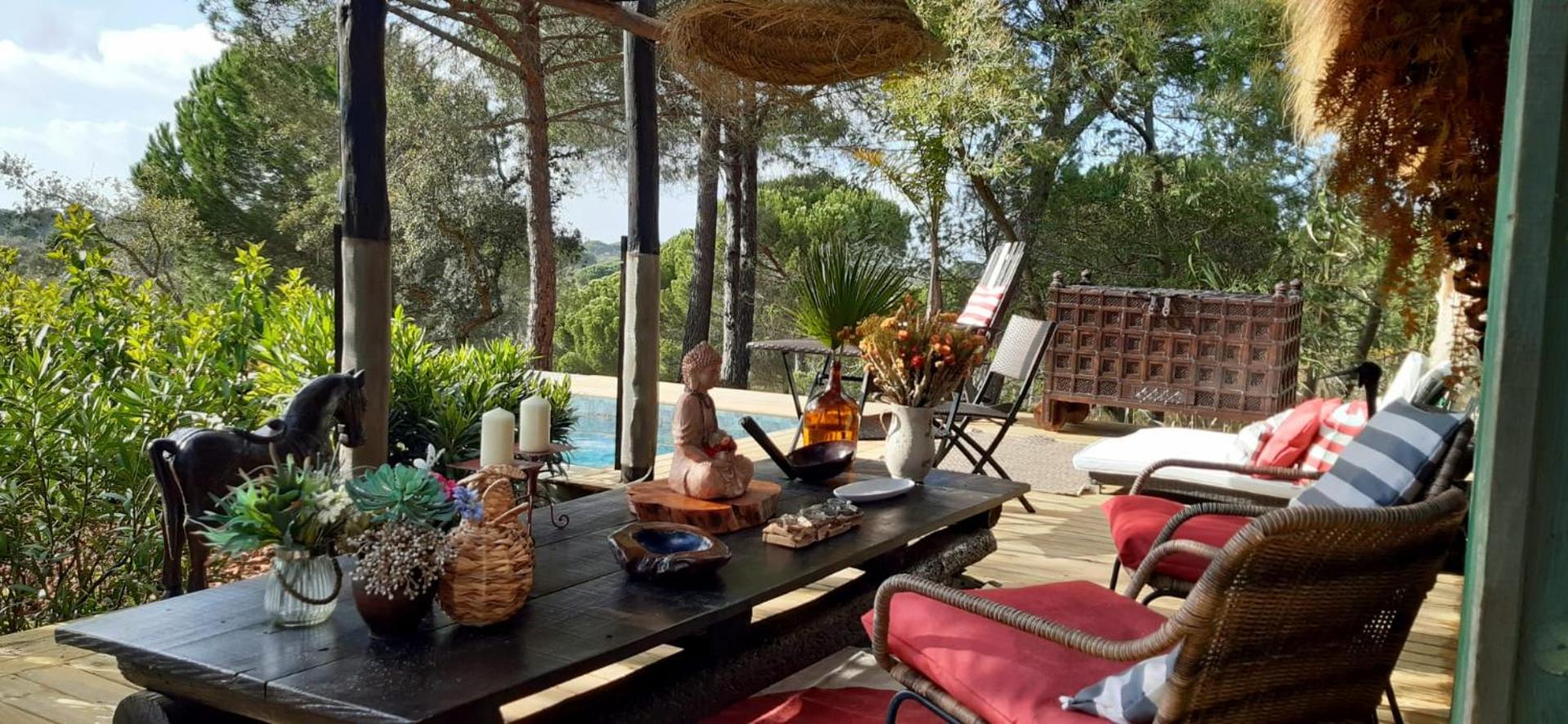 Deluxe Bungalow with Garden View