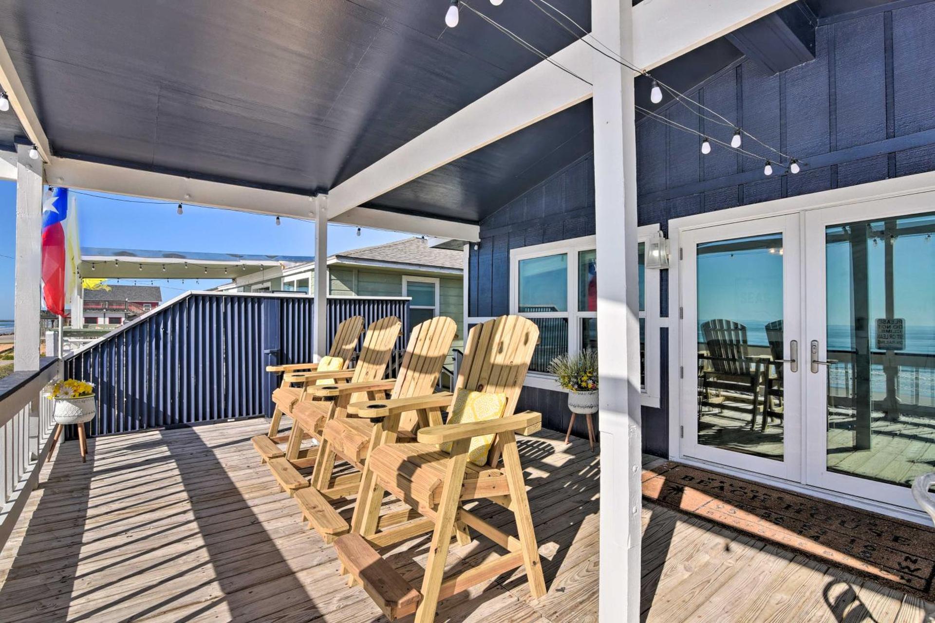 Deck and Gulf Access Surfside Beach Home!