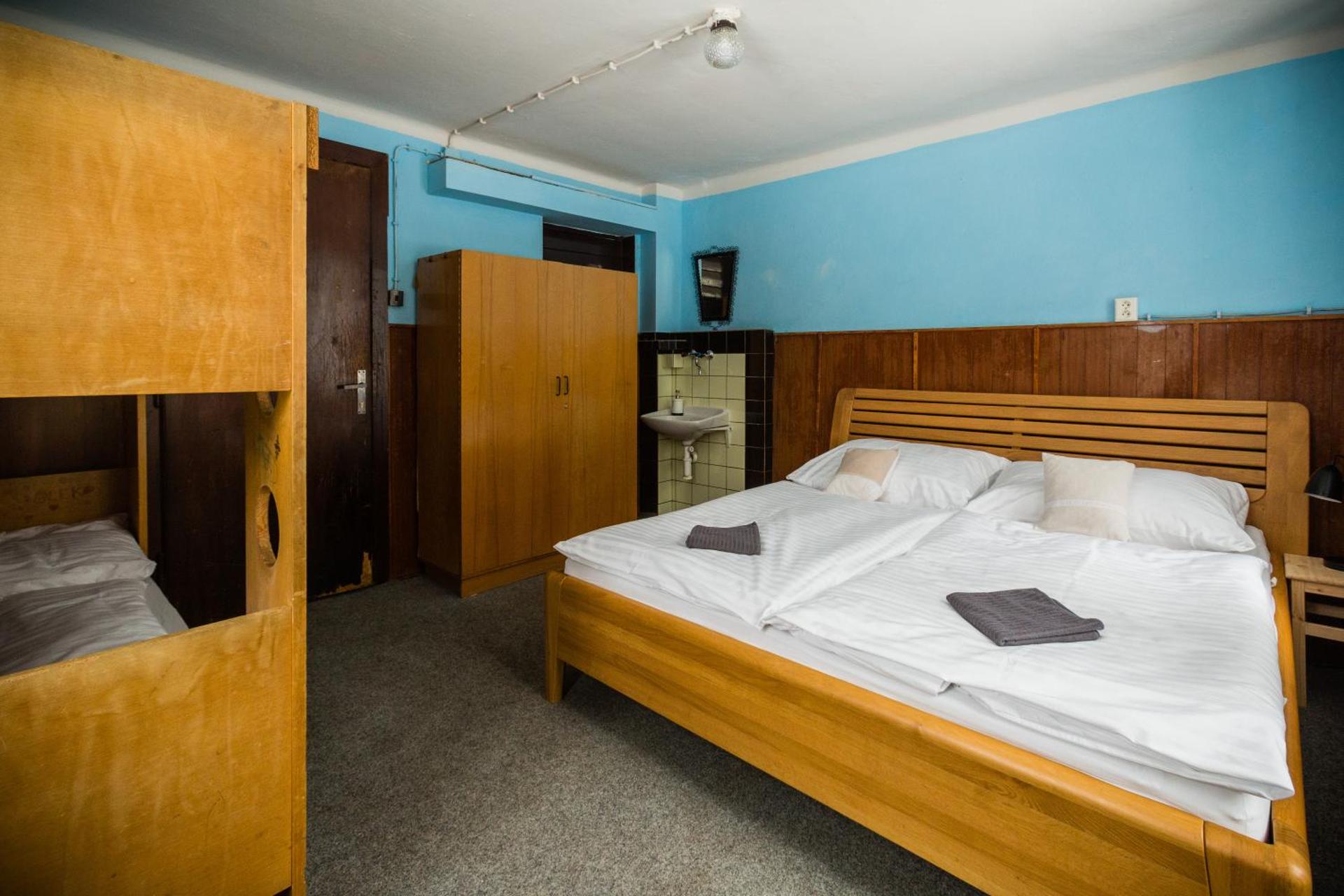 Quadruple Room with Mountain View