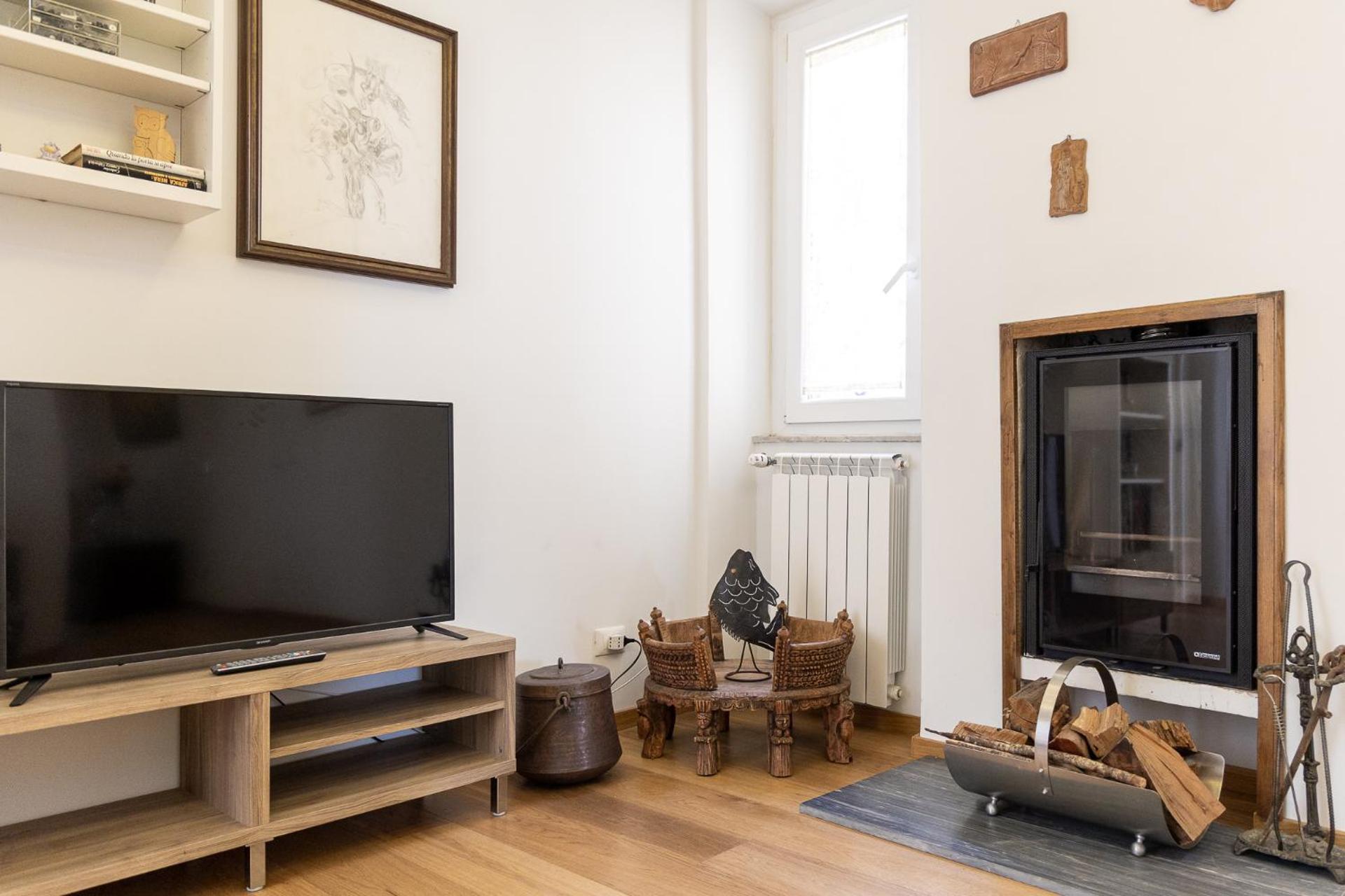 Trevi Rome Central House