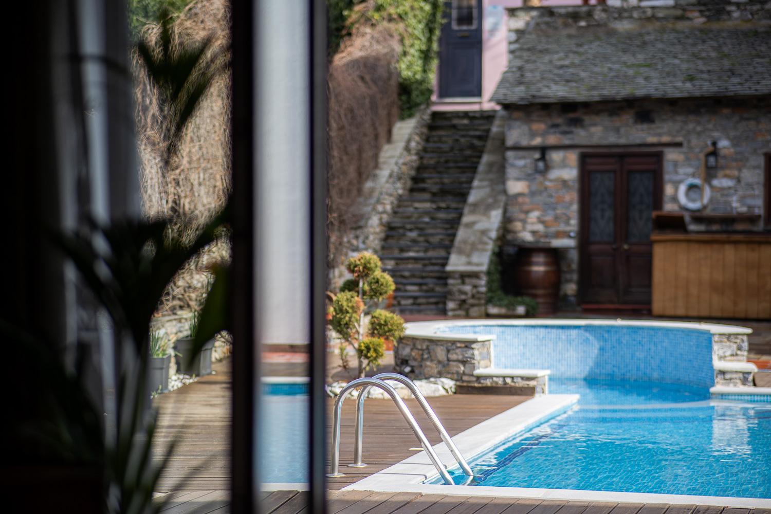 Deluxe Suite with Fireplace