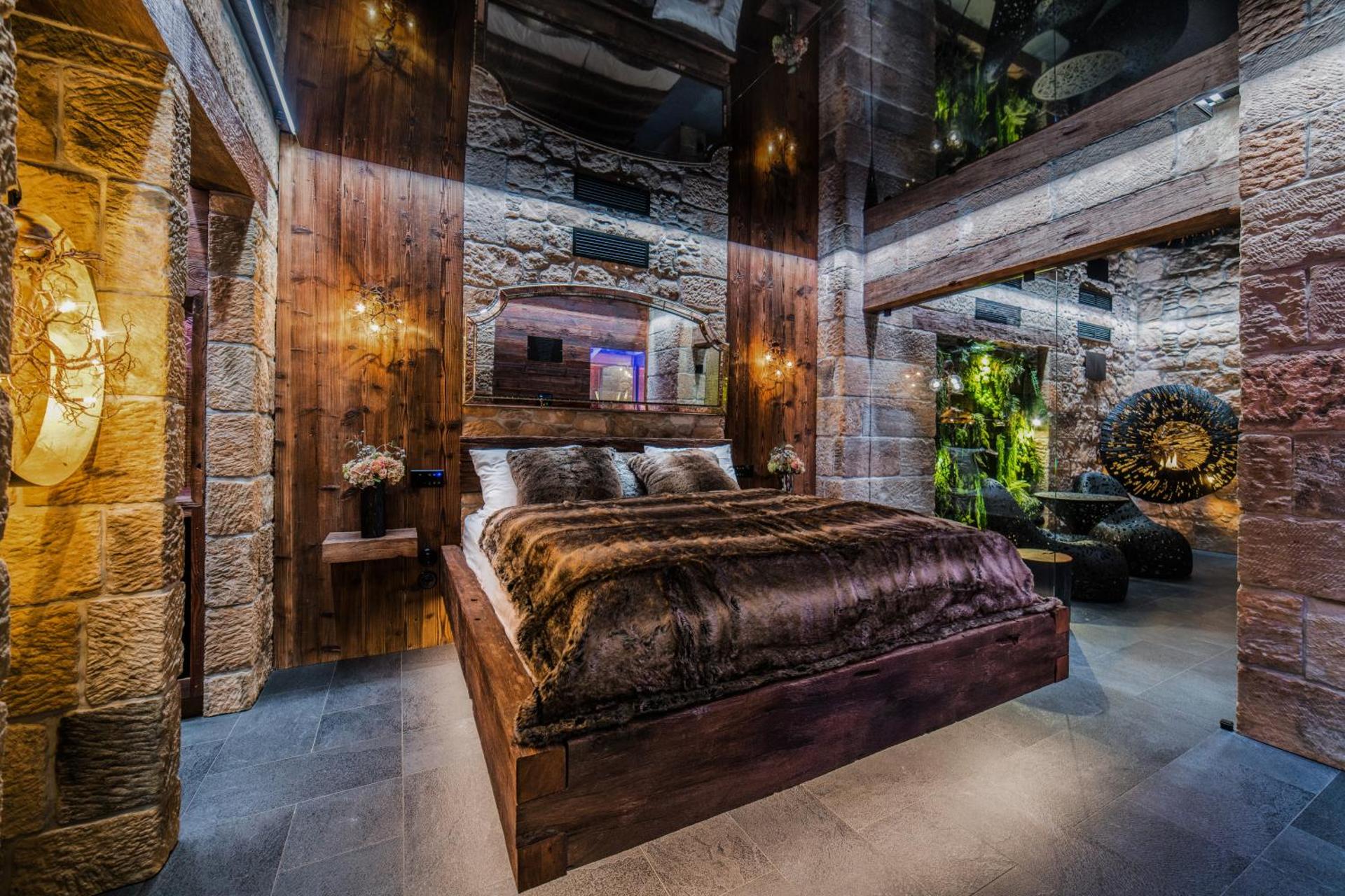 RESORT KOVÁRNA - Frýdštejn - stylové ubytování, luxusní wellness, zážitková restaurace