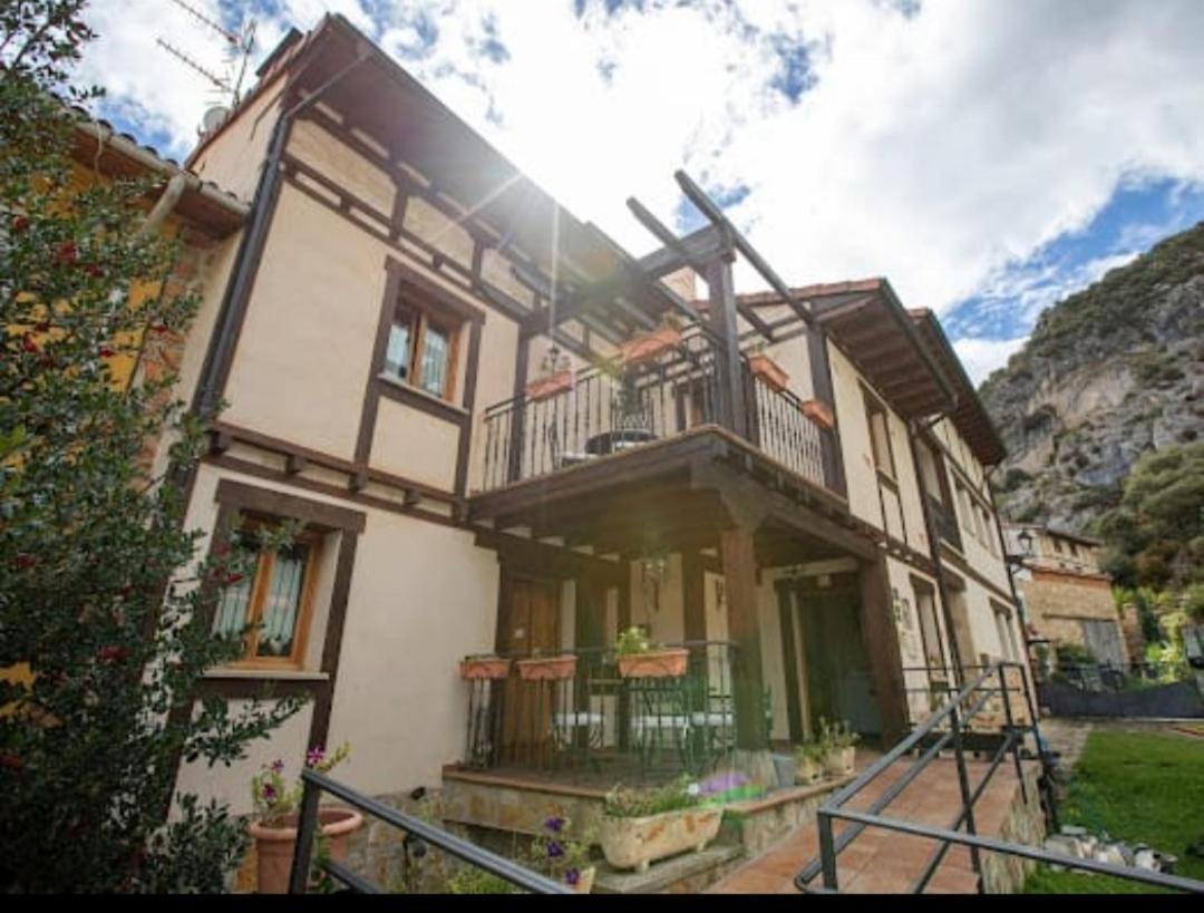 Hotel Rural en Las Cascadas de Tobera