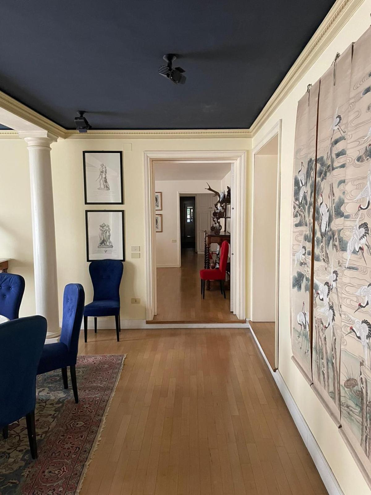 Meeting/conference room