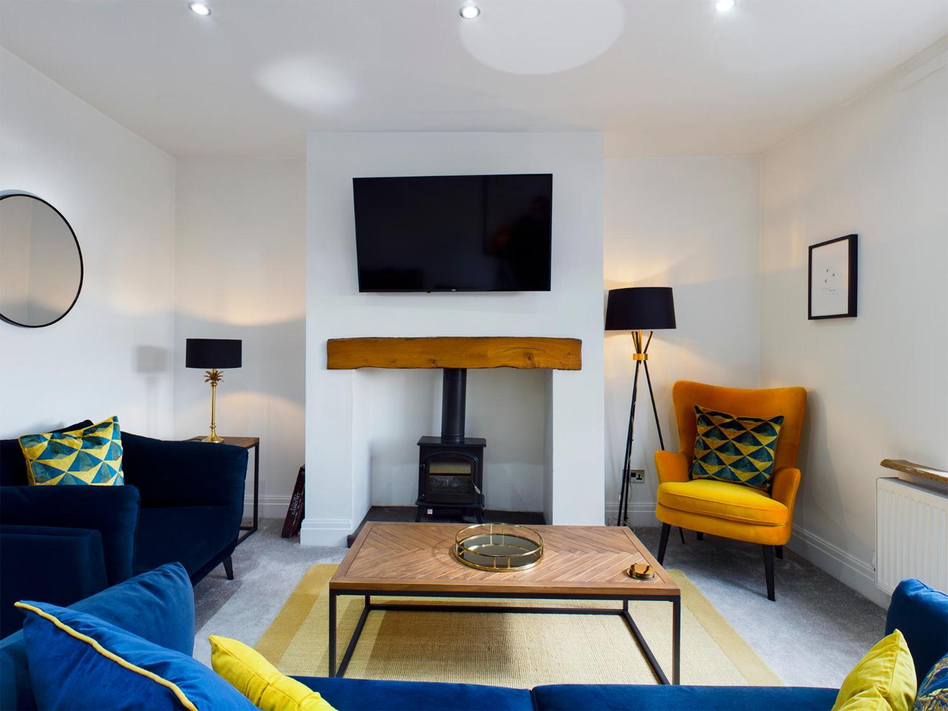 Communal lounge/ TV room