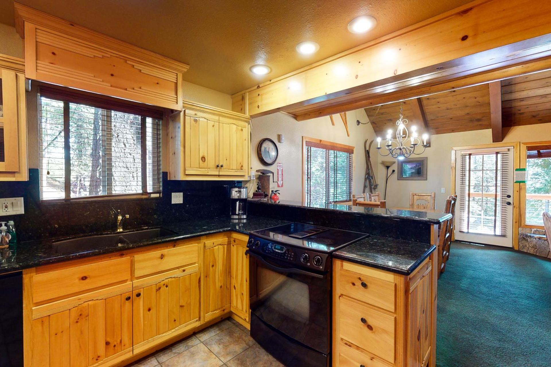 Yosemite Silvertip Lodge