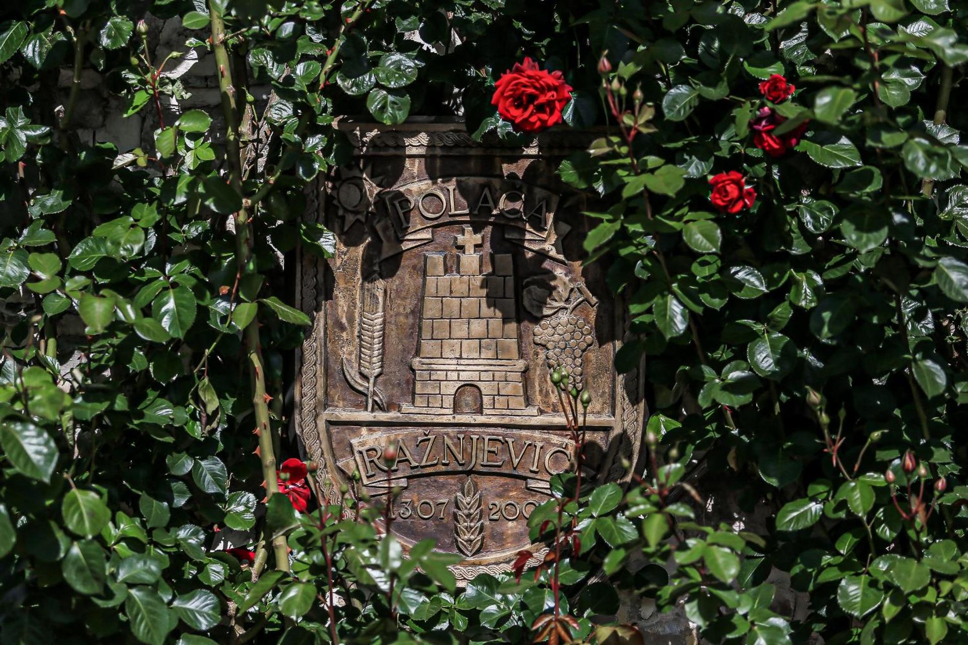 Property logo or sign