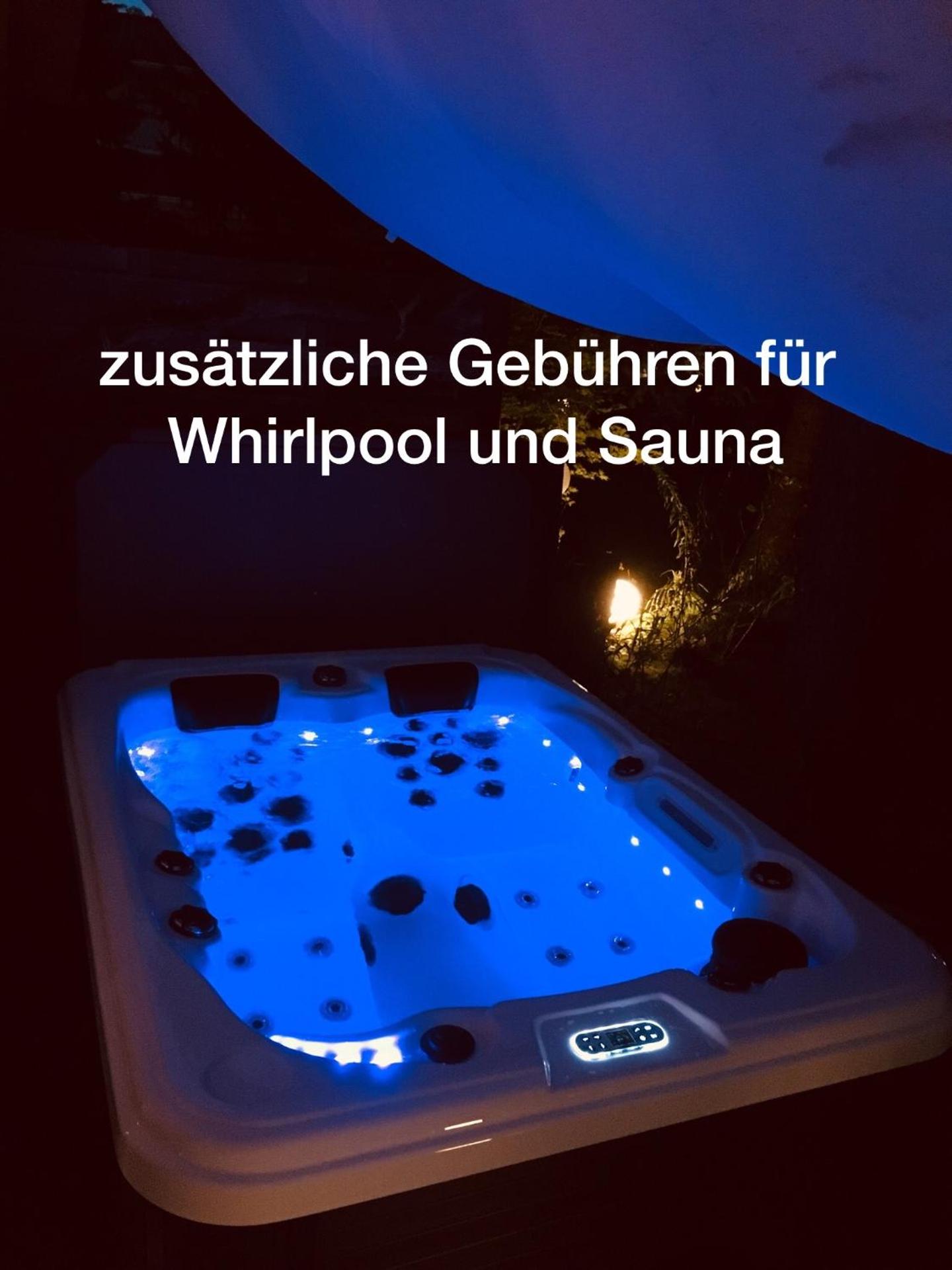 Apartment TinyHouse mit Pool, Outdoor Whirlpool und Garten