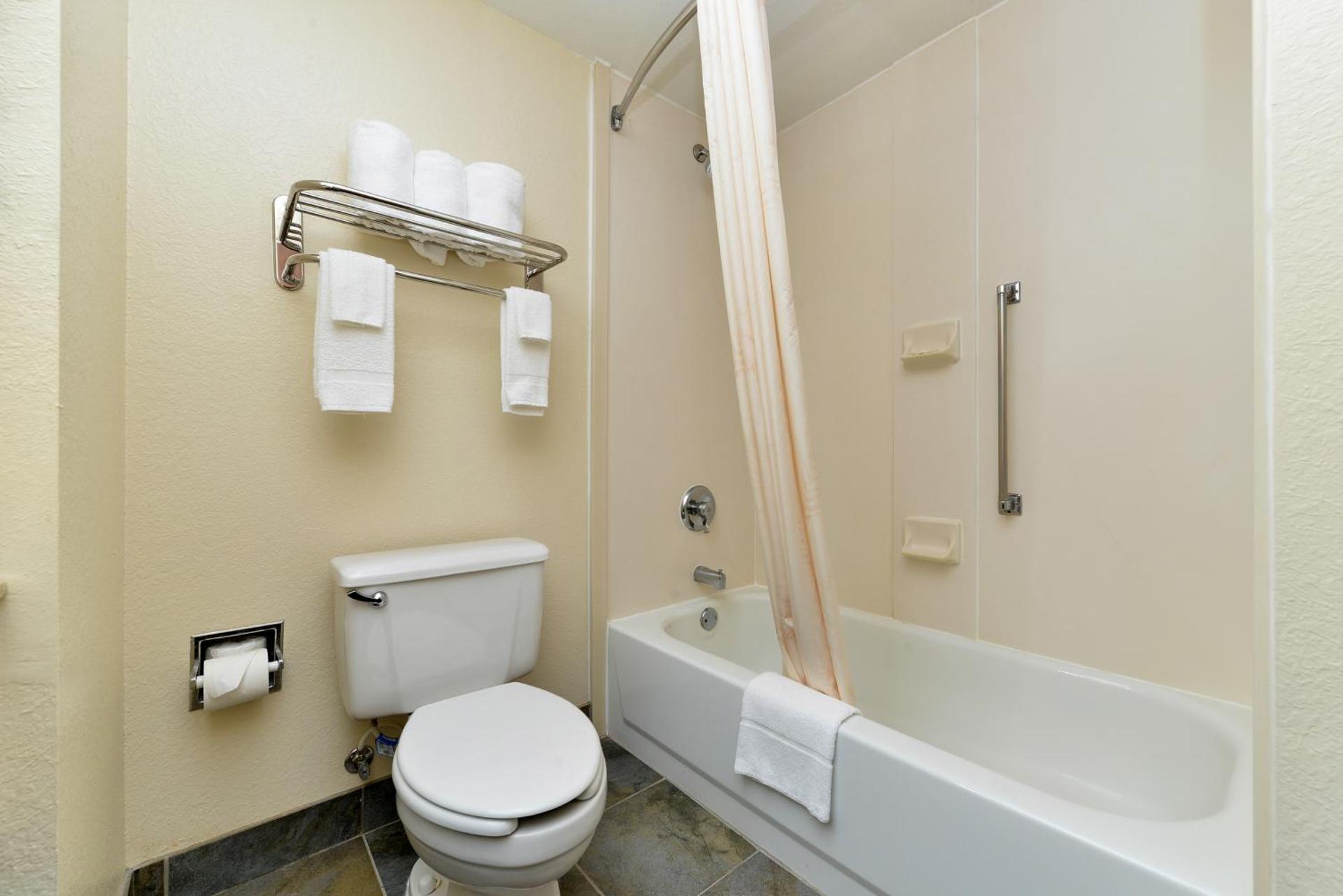 King Room - Non-Smoking