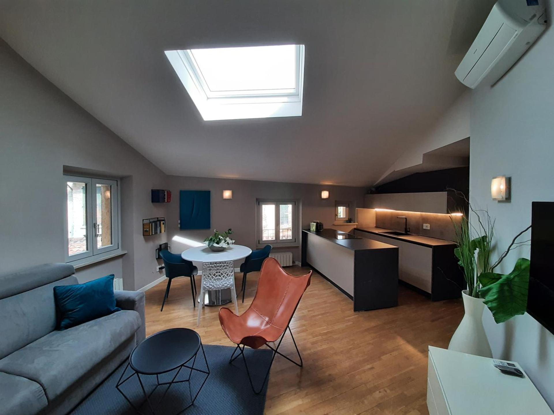 MoAA - Modern Art Apartment