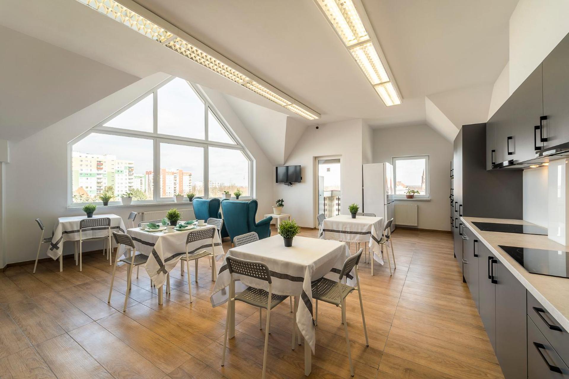 Communal lounge/ TV room