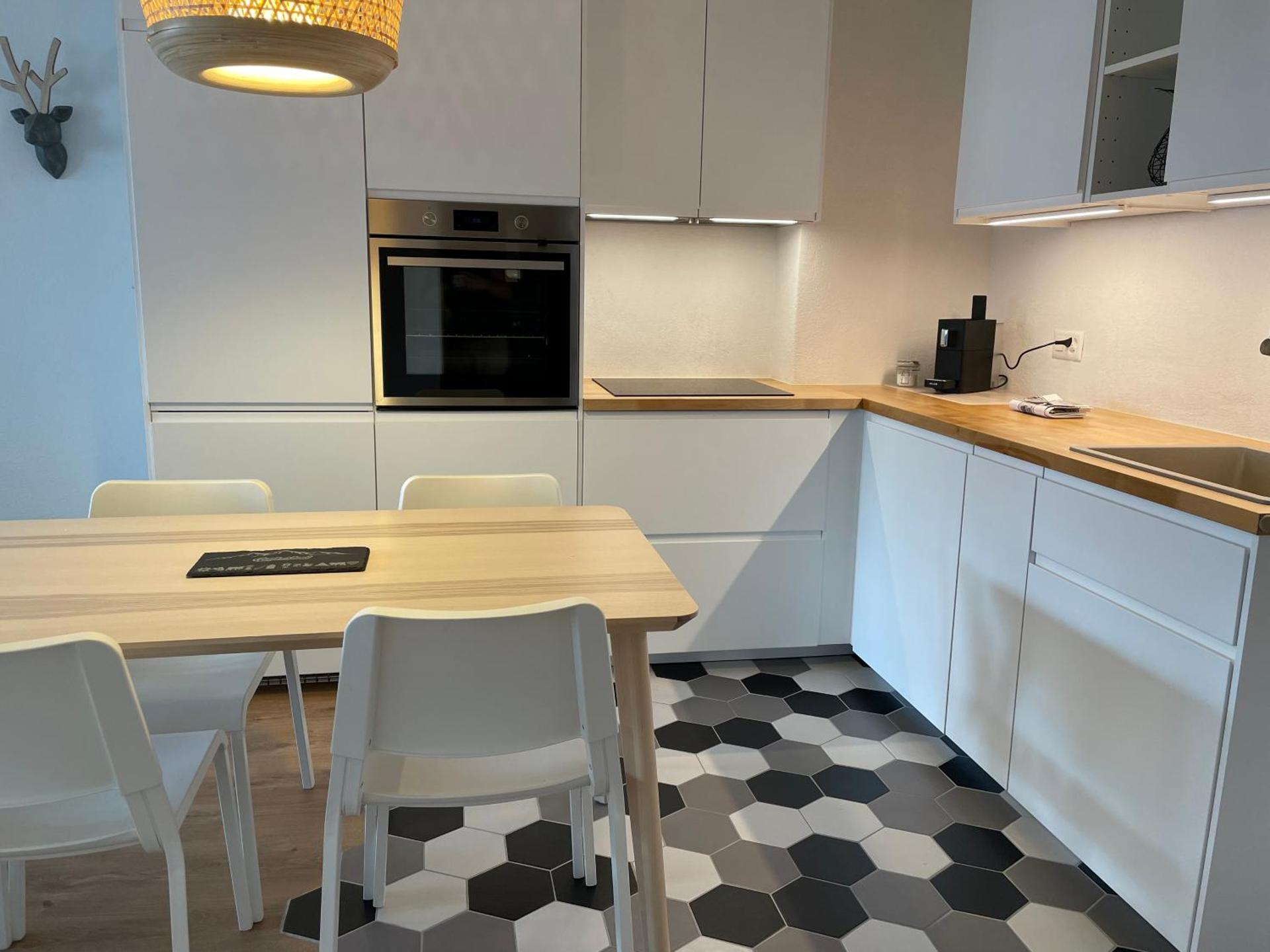 Kitchen or kitchenette