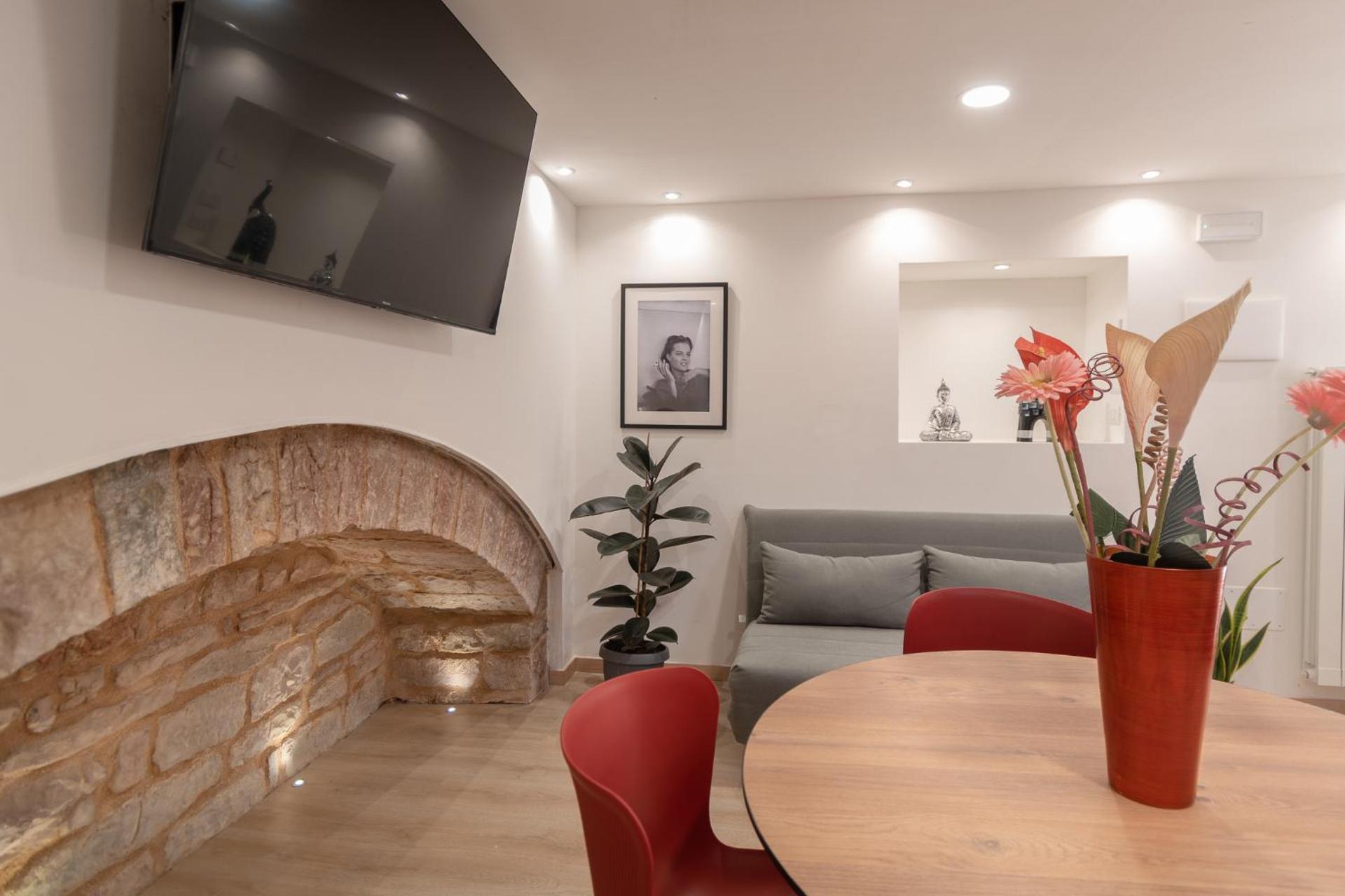 Communal lounge/ TV room