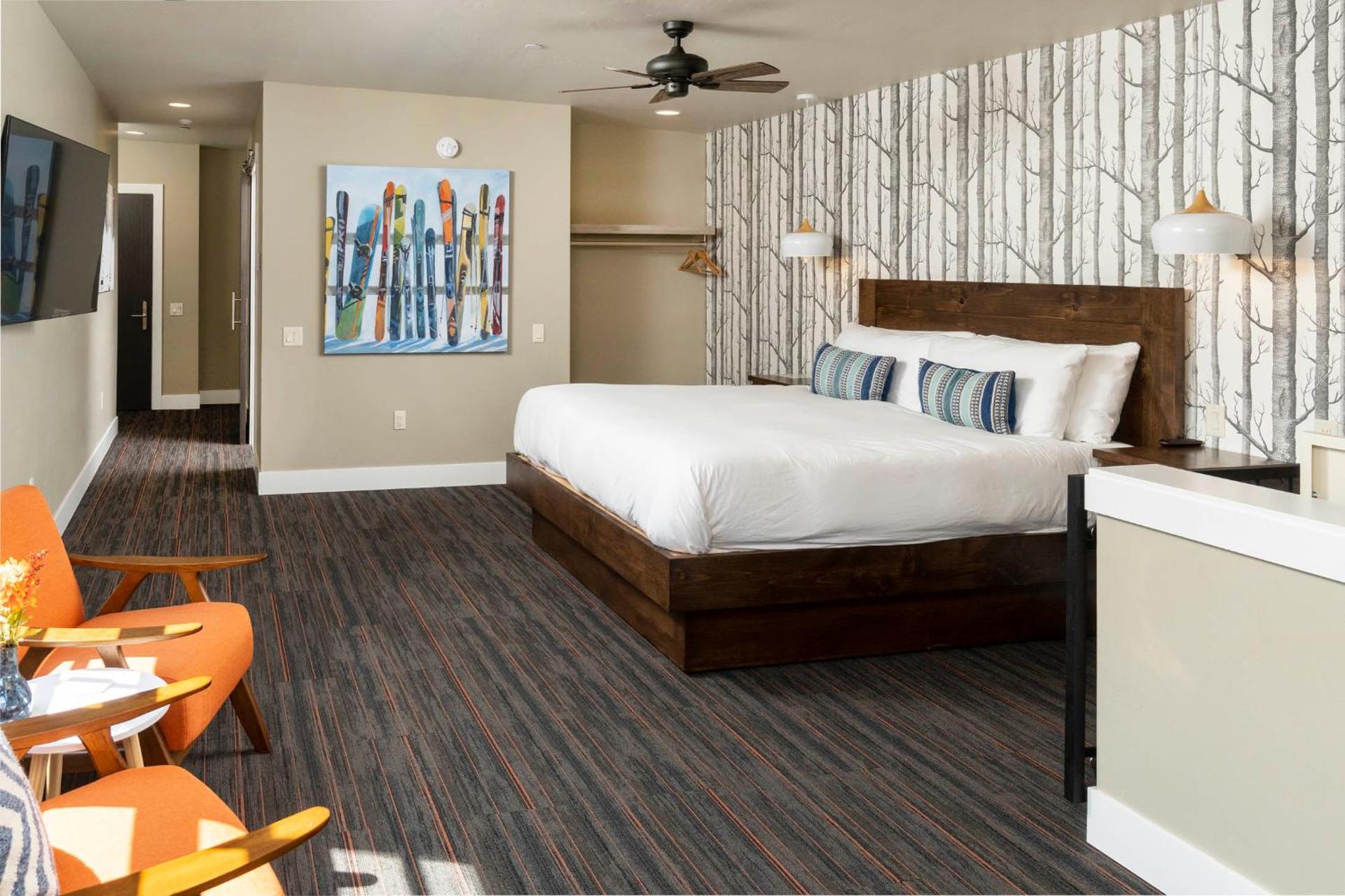 Ski Inn Taphouse Hotel