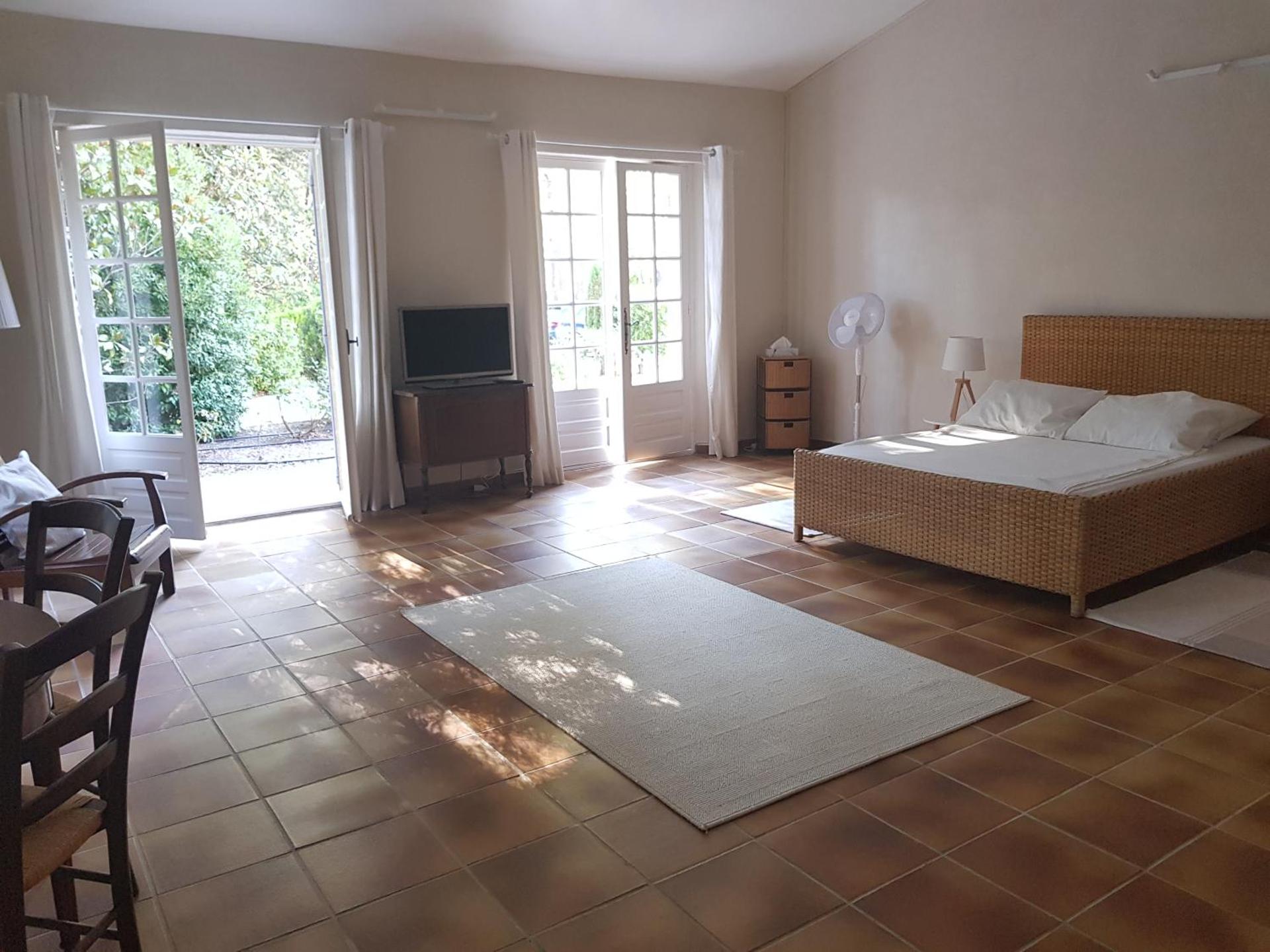 Maisonnette dans le Luberon - Bois Romay