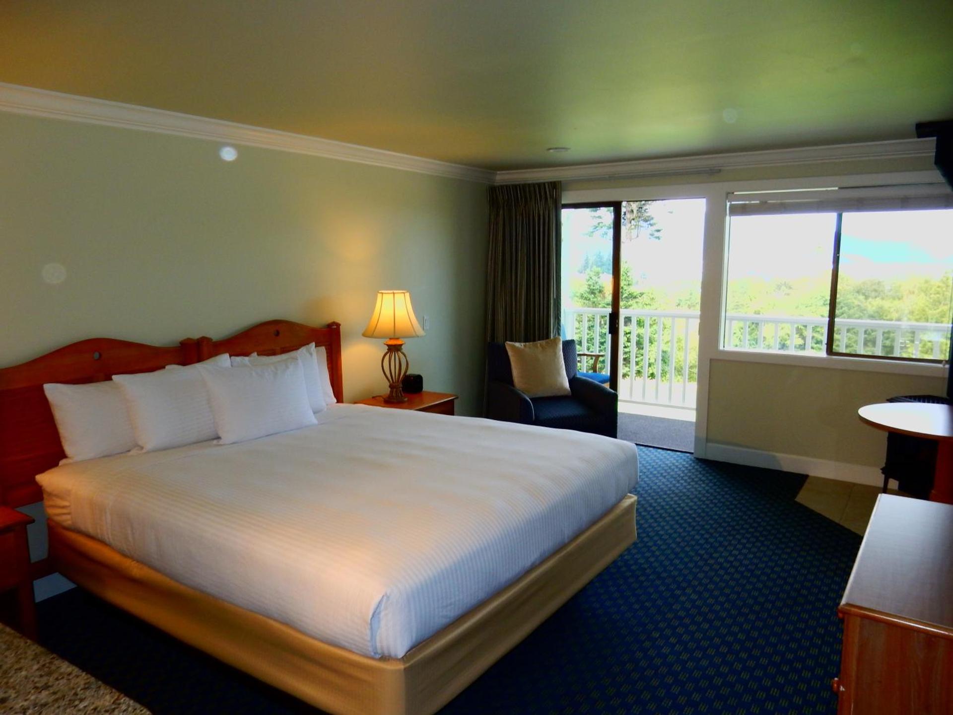 King Room with Fireplace