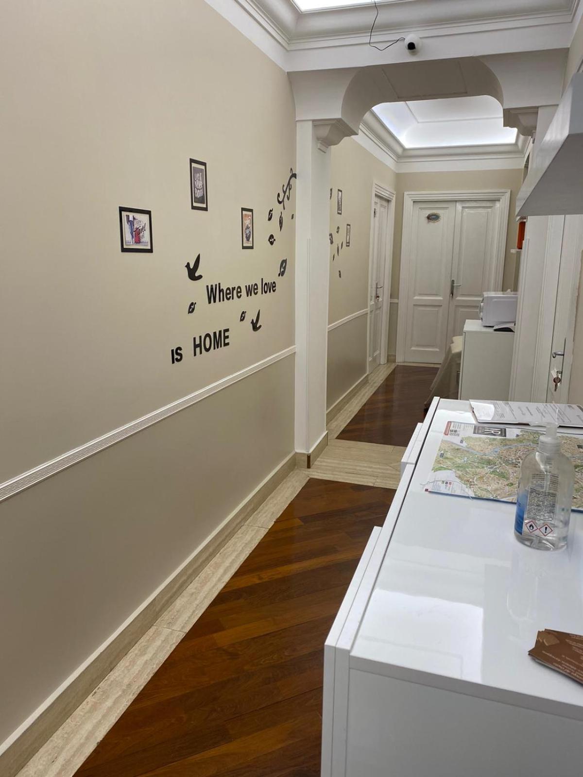 Quadruple Room with Private Bathroom