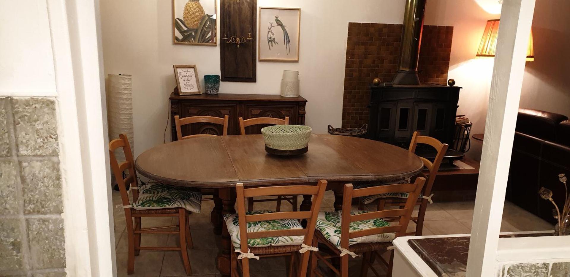 Maison dans un cadre verdoyant pour amoureux de grands espaces