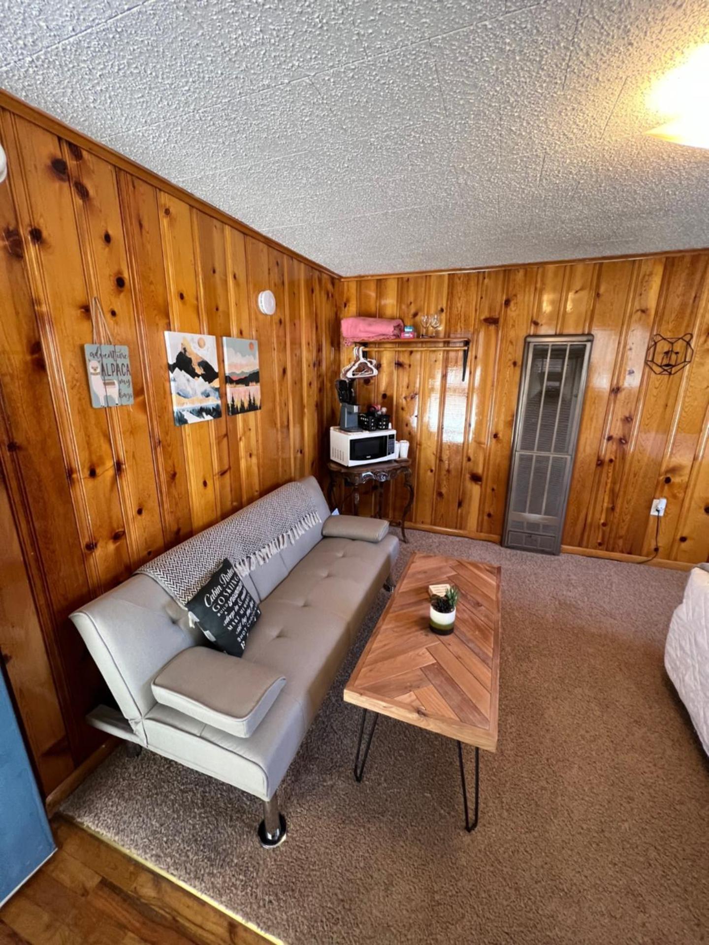 Deluxe Double Room (2 Adults + 1 Child)