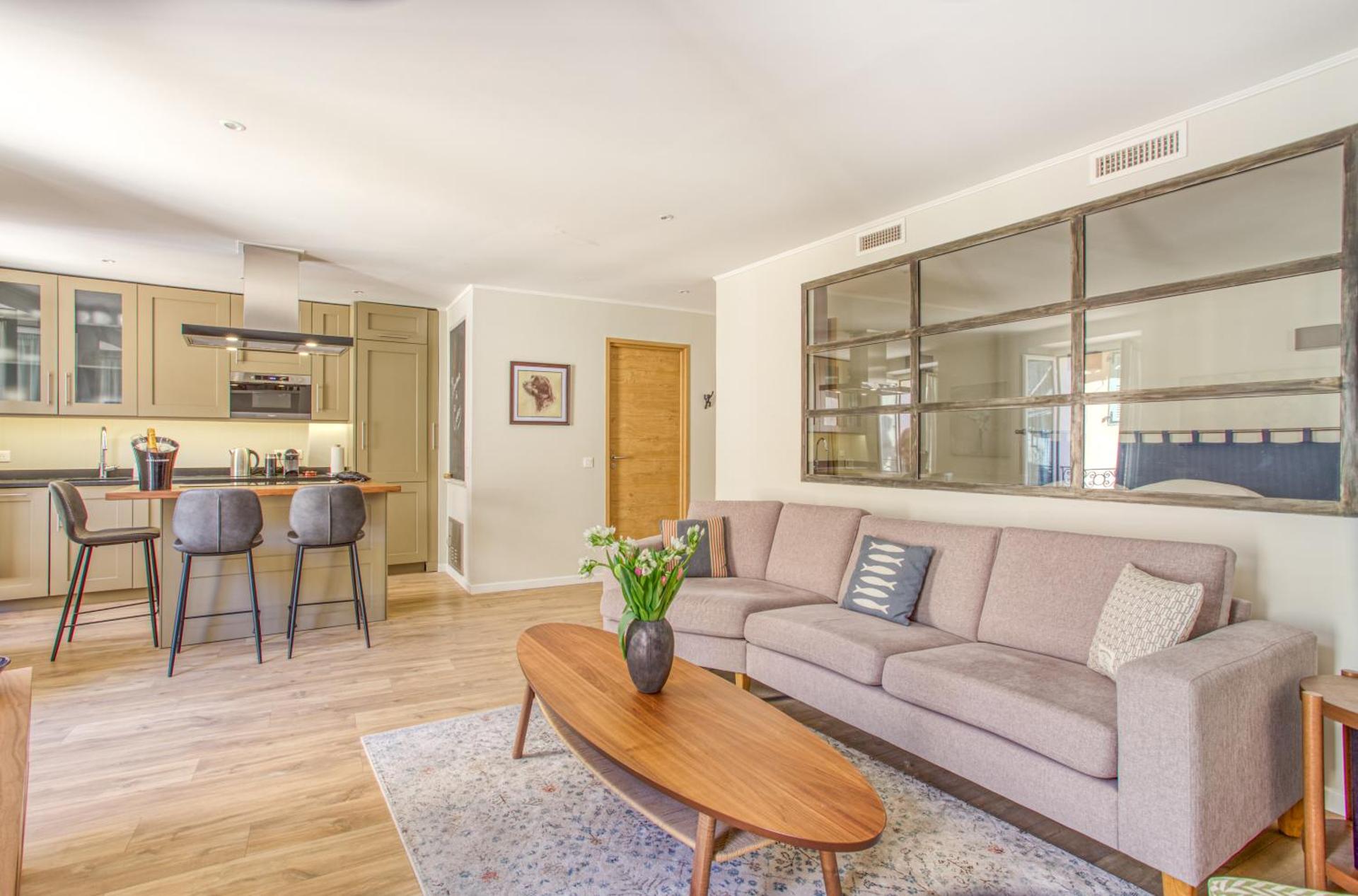 Style in Cannes-Beautiful Apt-5 mins stroll to Festival-Beach-Port