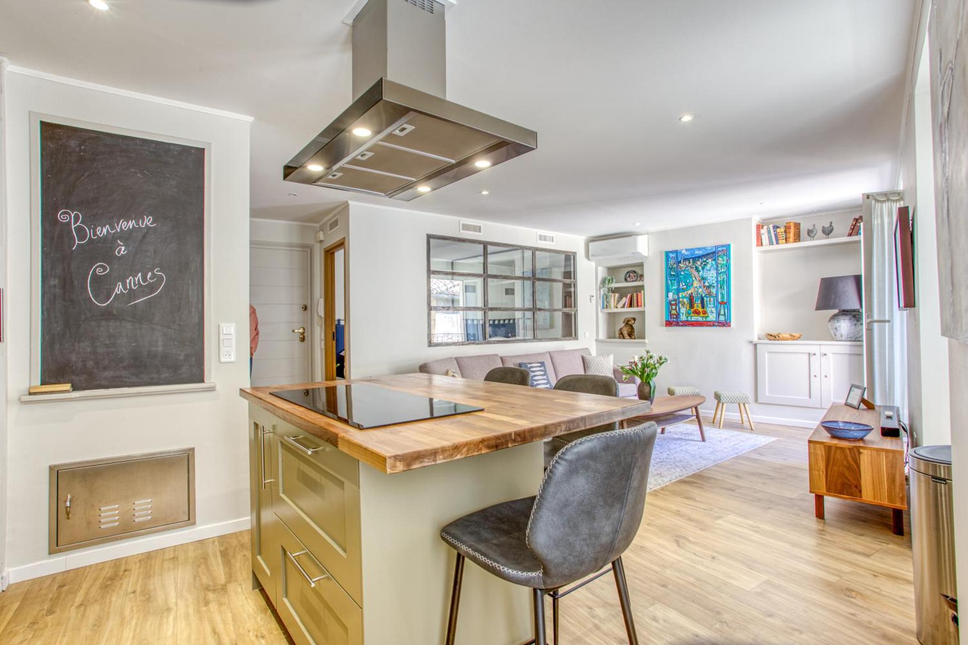 Style in Cannes-Beautiful Apt-5 mins stroll to Festival-Beach-Port