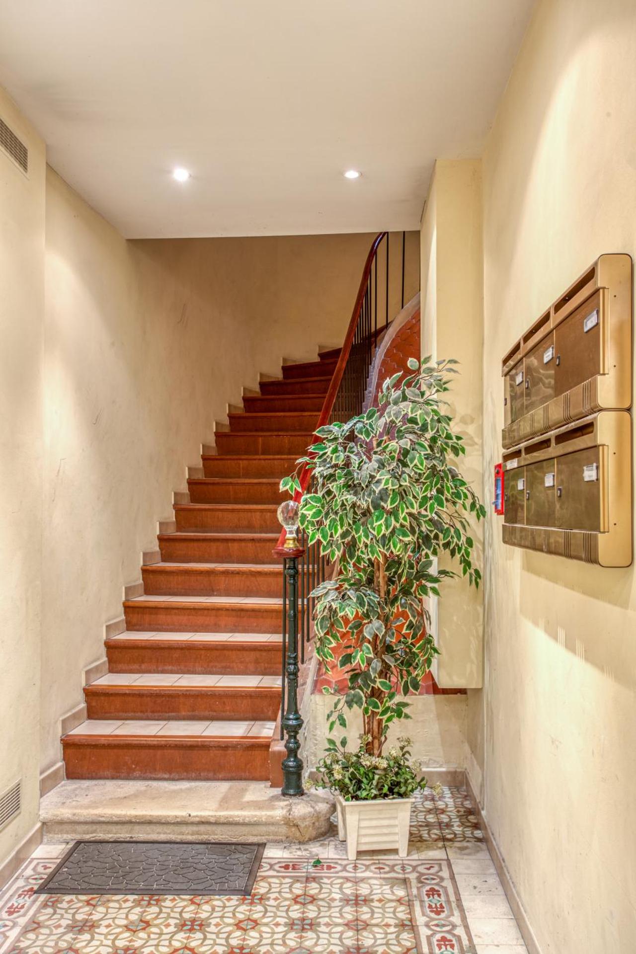 Style in Cannes-Beautiful Apt-5 mins stroll to Festival-Beach-Port