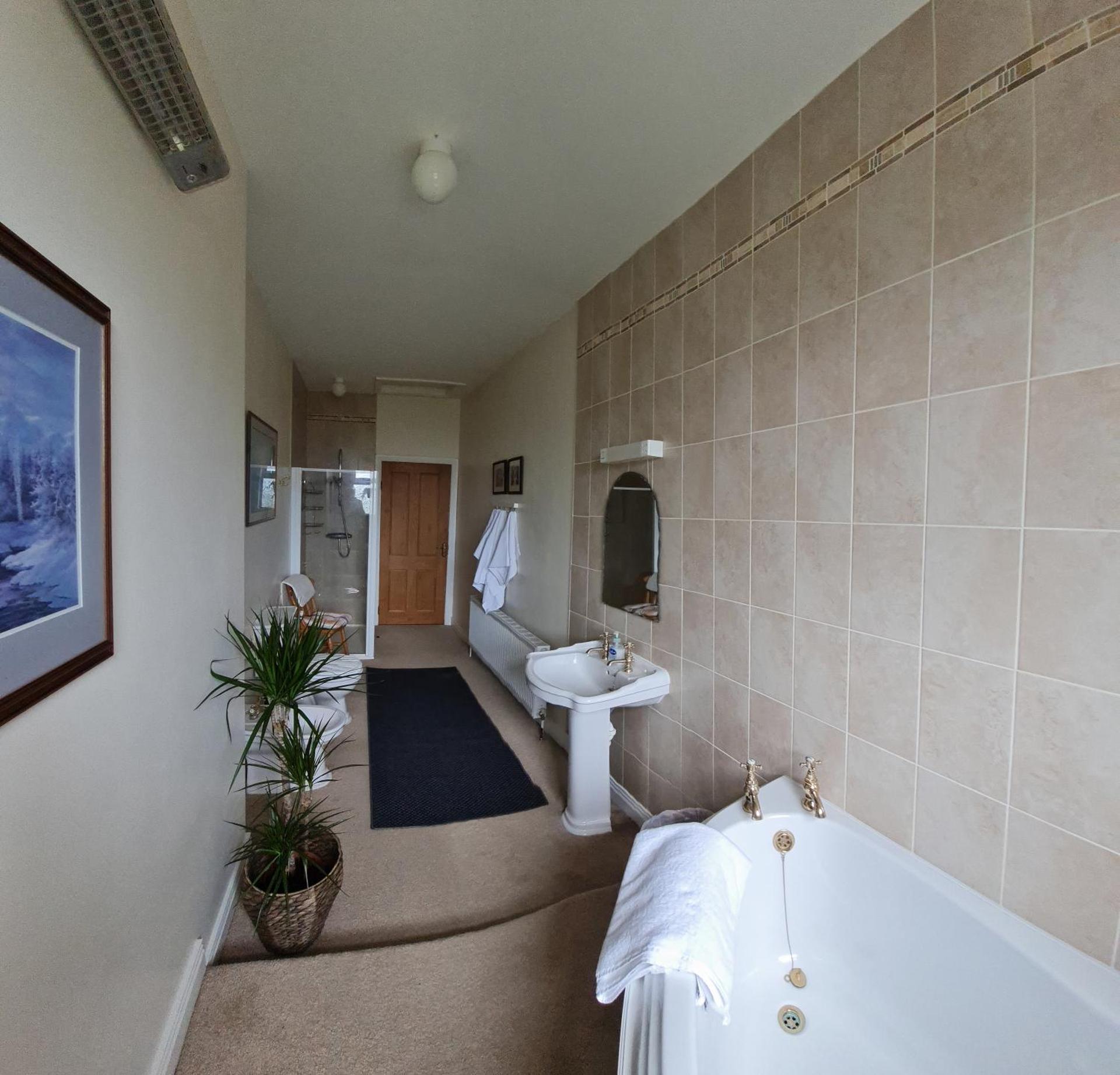 Yellow Heights Country House