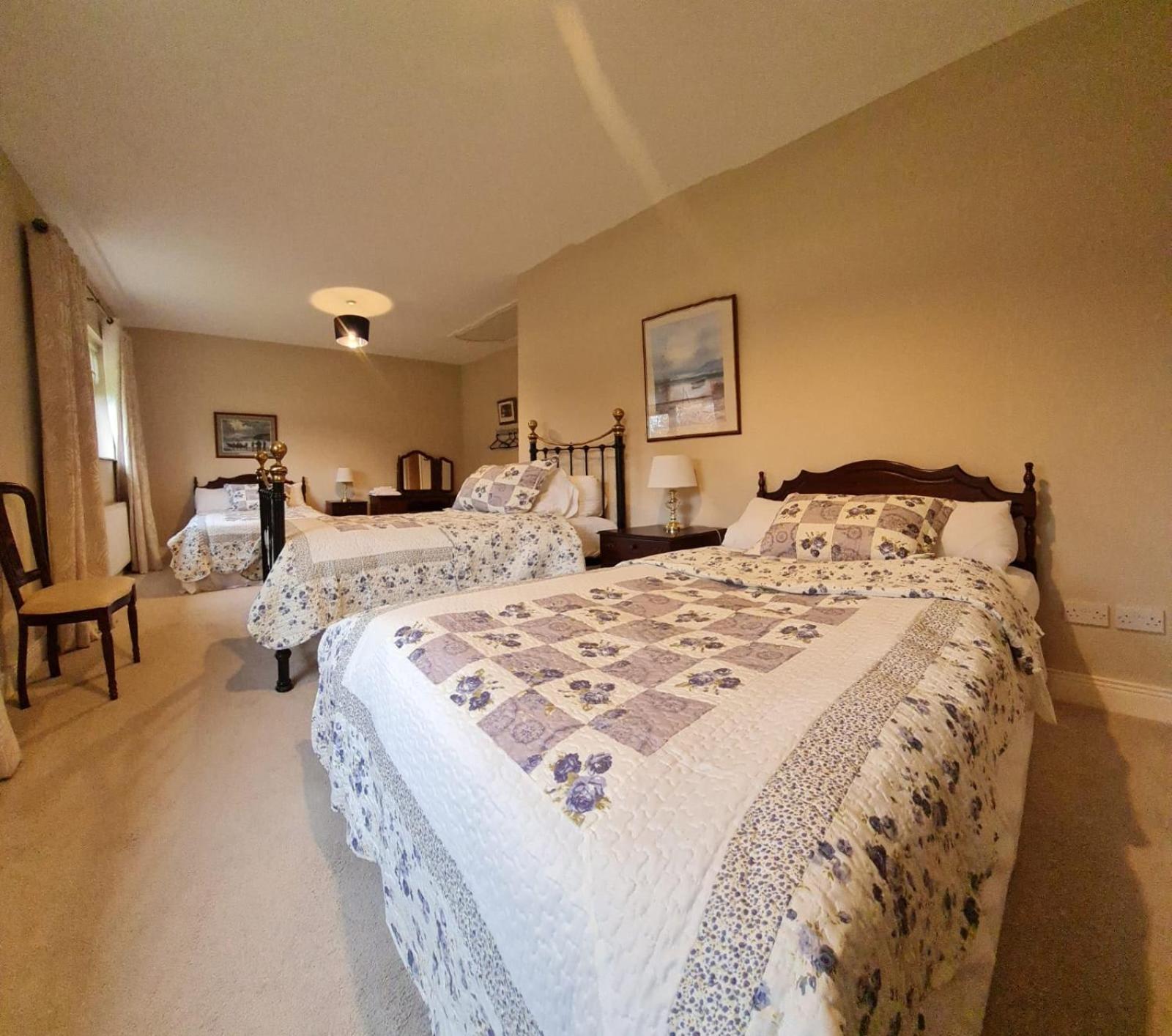 Yellow Heights Country House