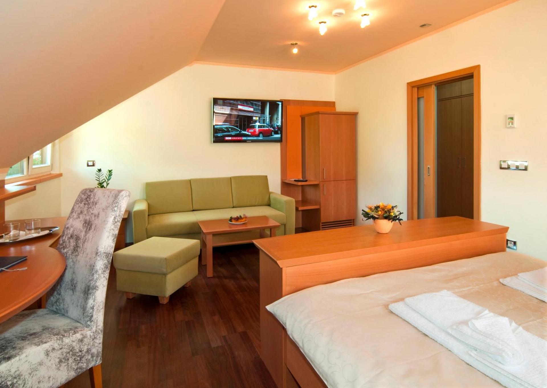 Photo of the whole room