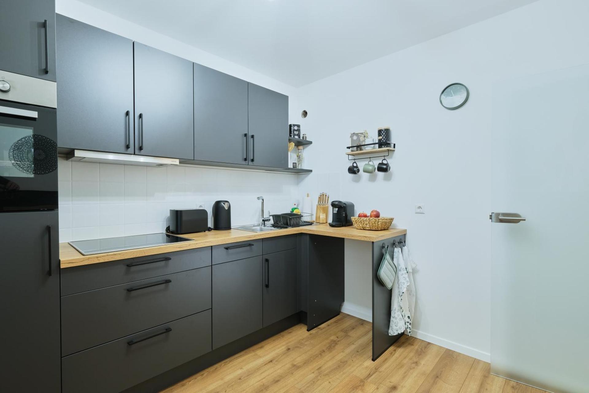 Kitchen or kitchenette